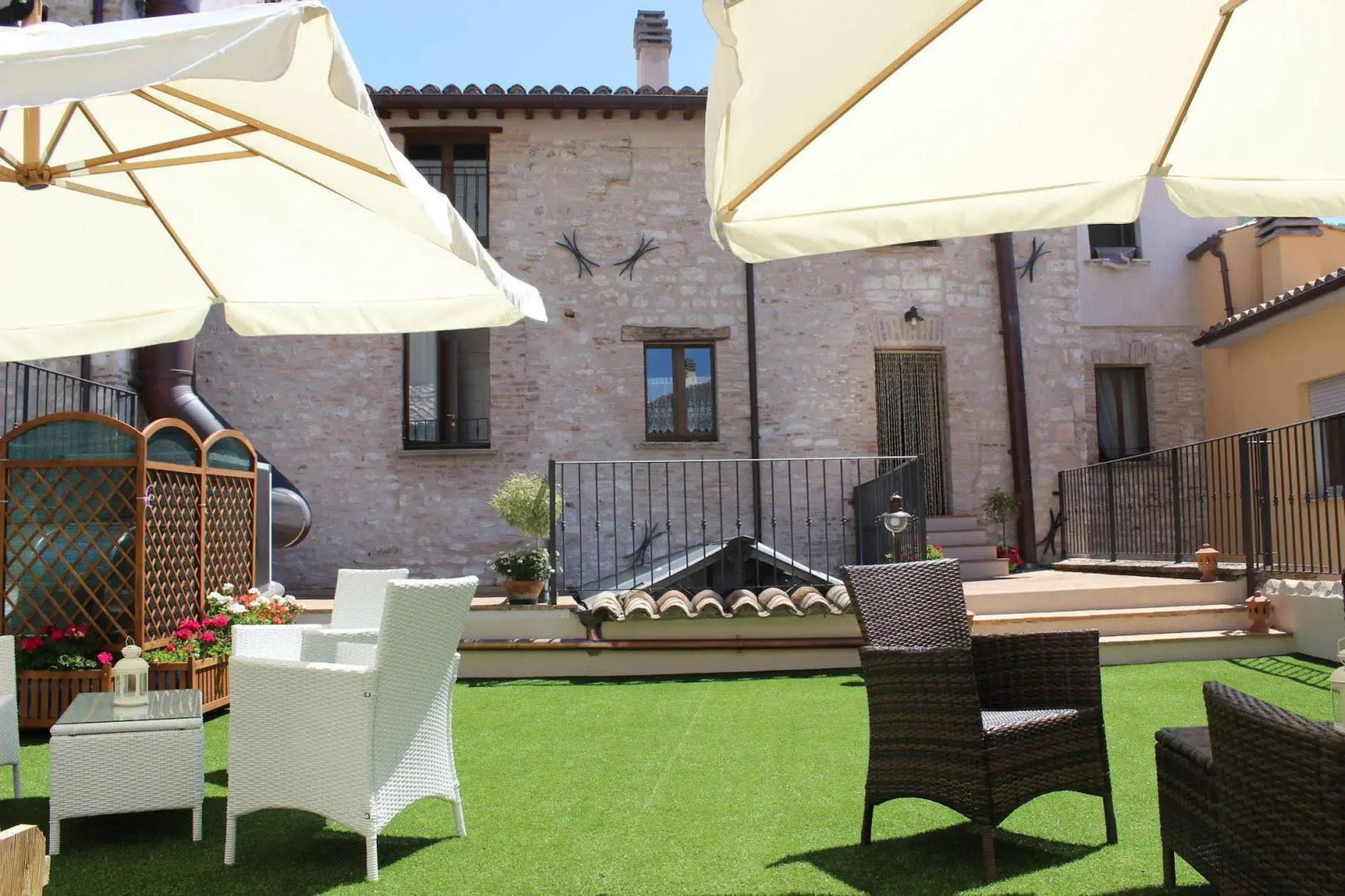 Borgo Sant'Angelo Albergo Diffuso