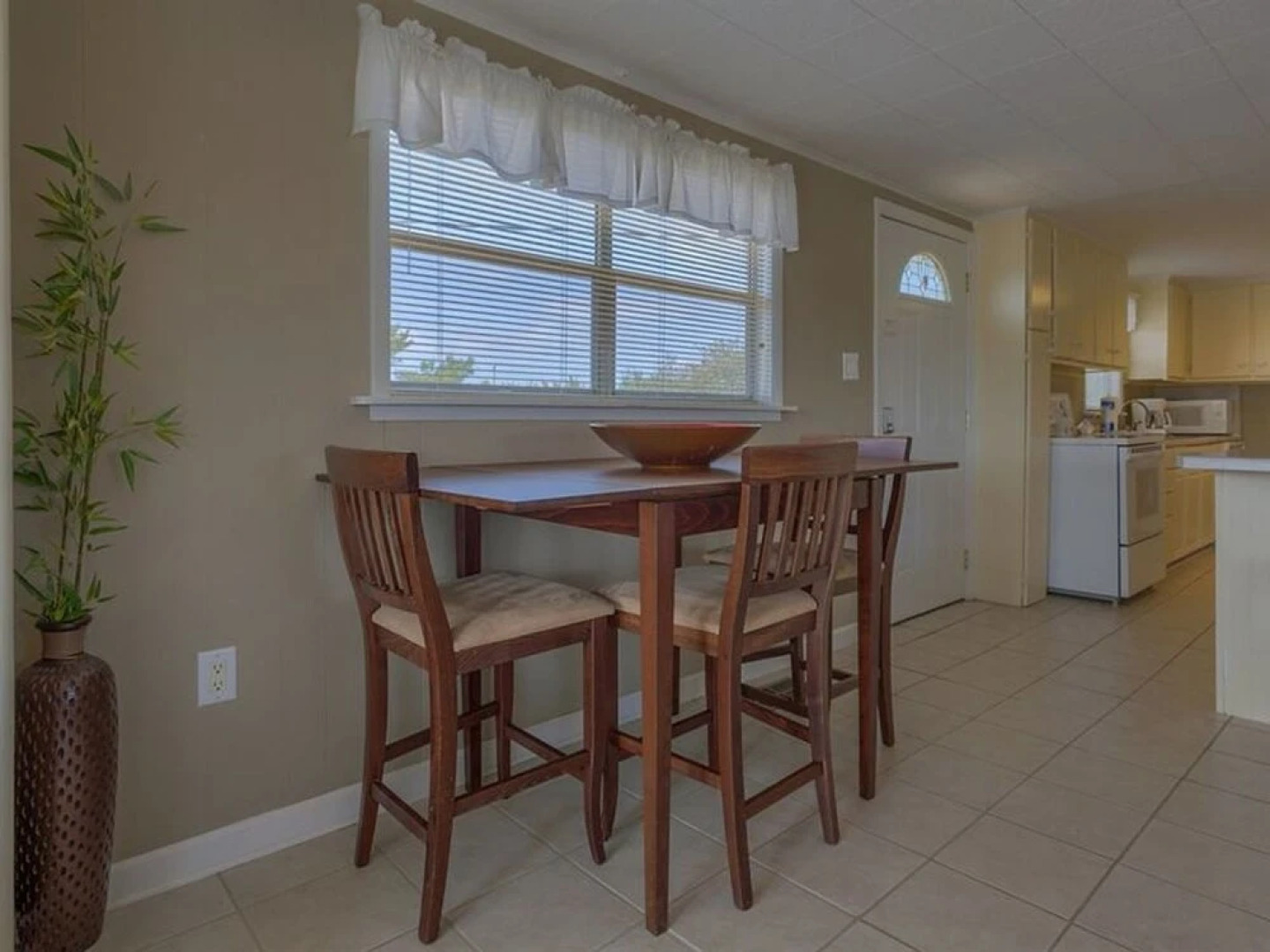 Seashell Cottage by Meyer Vacation Rentals