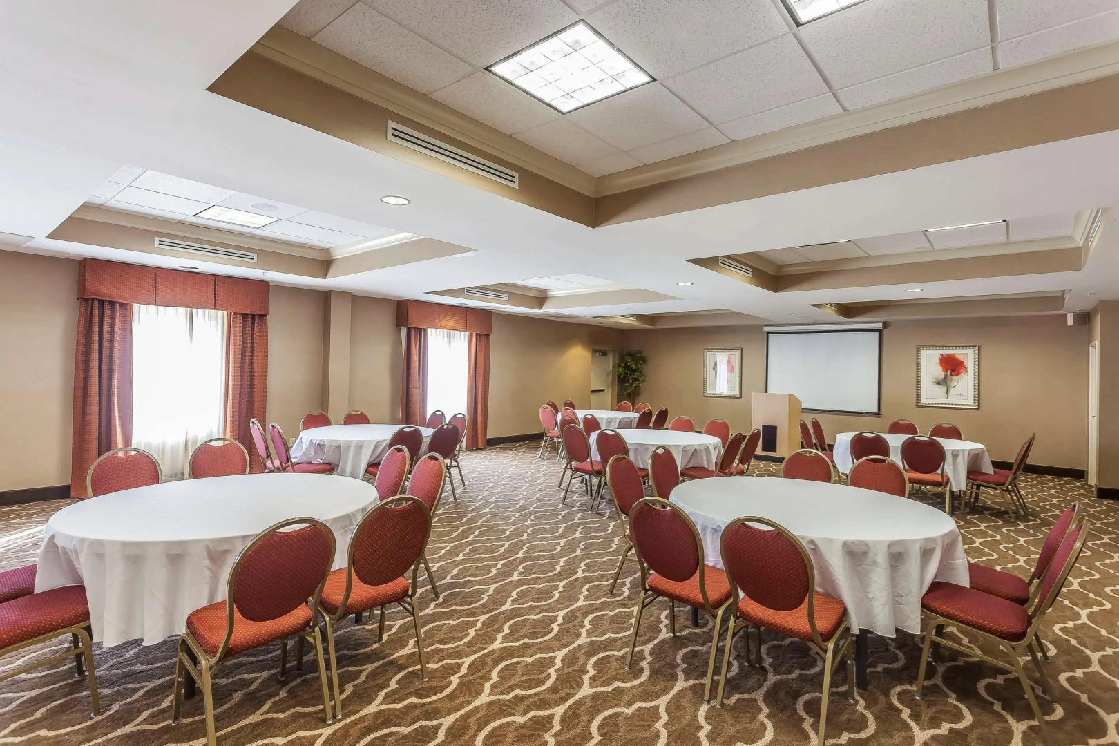 Comfort Suites Suffolk - Chesapeake
