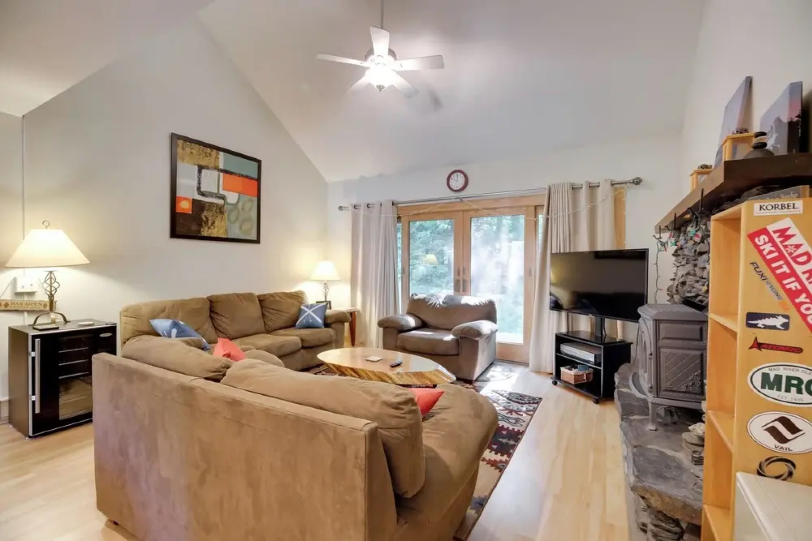 Waitsfield Condo w/ Pool & On-site Trail Access!