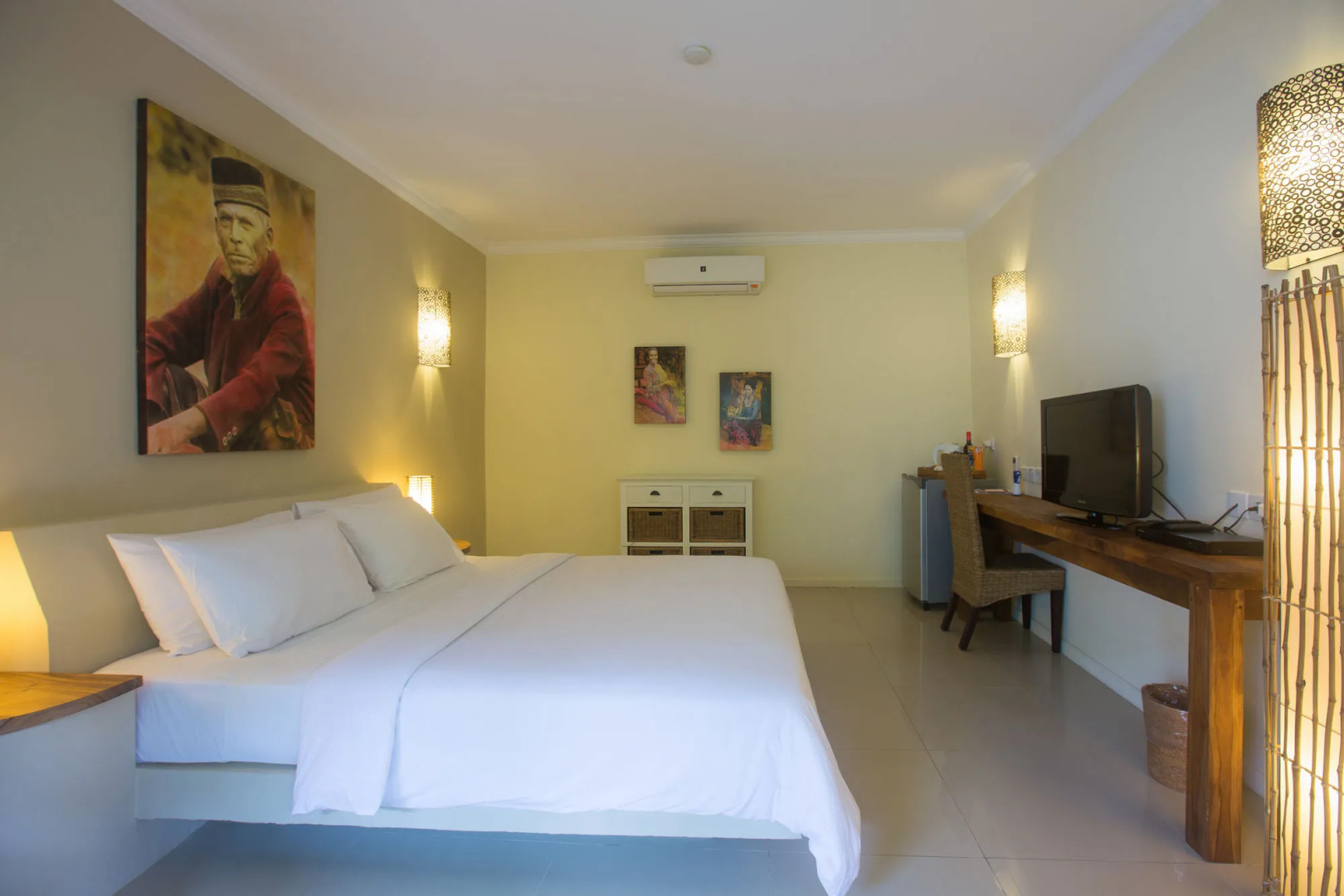 Scallywags Smugglers