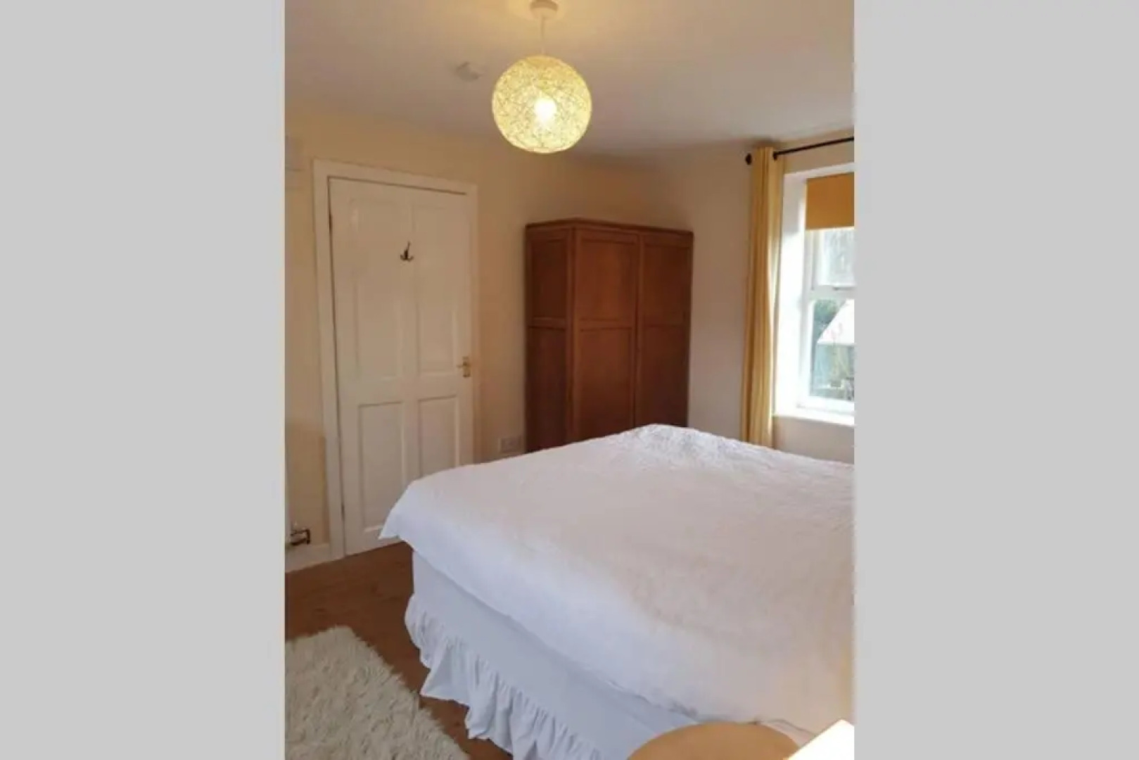 Glenroyd House, Private annex to Victorian villa with kitchen