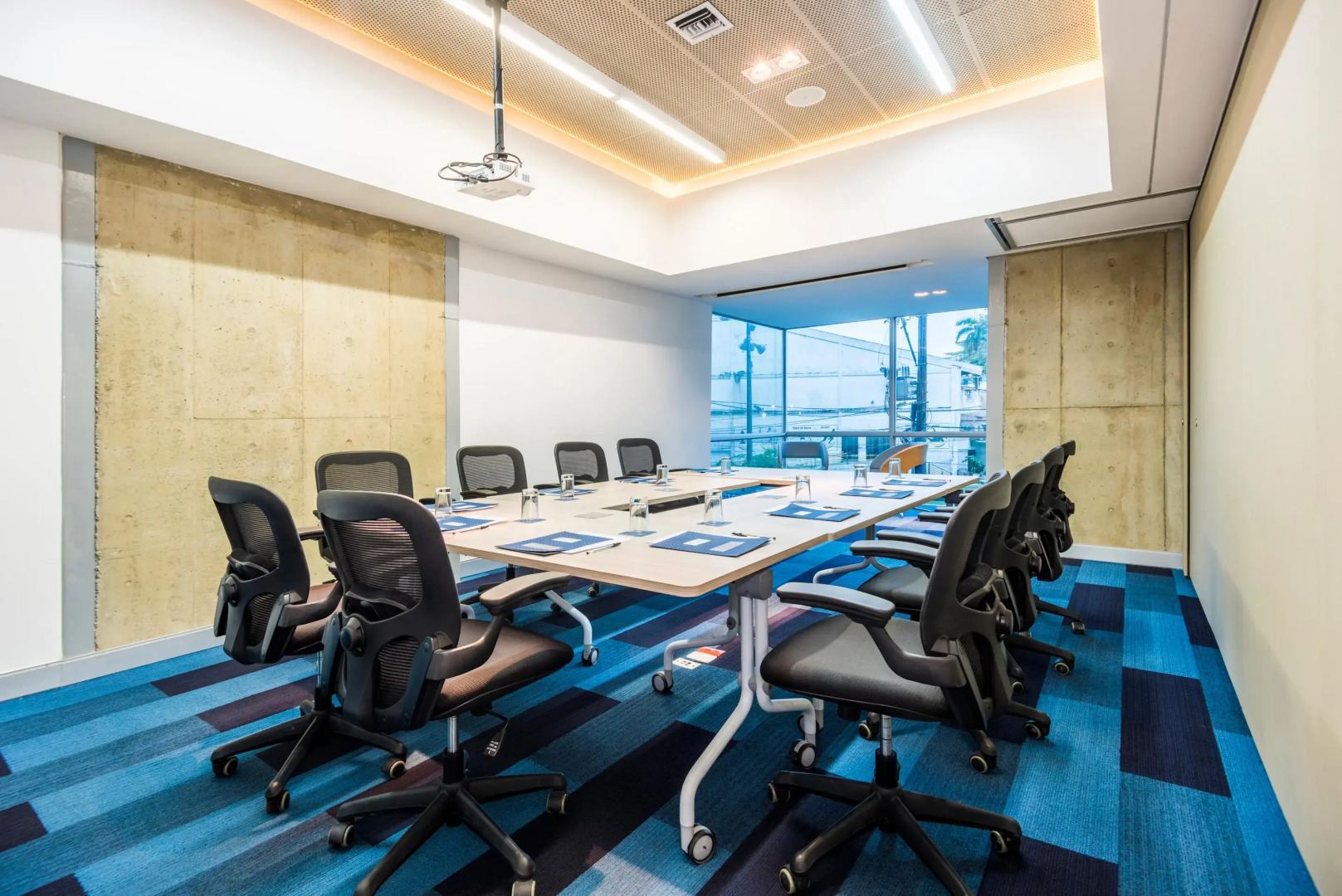 Cosmos Pacifico Hotel