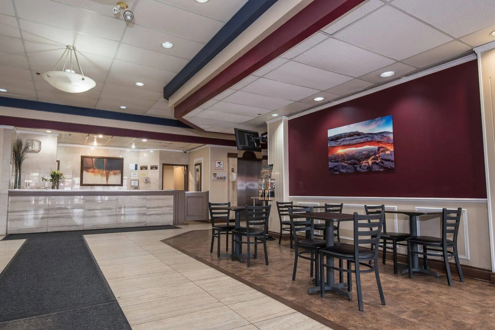 Argyll Plaza Hotel