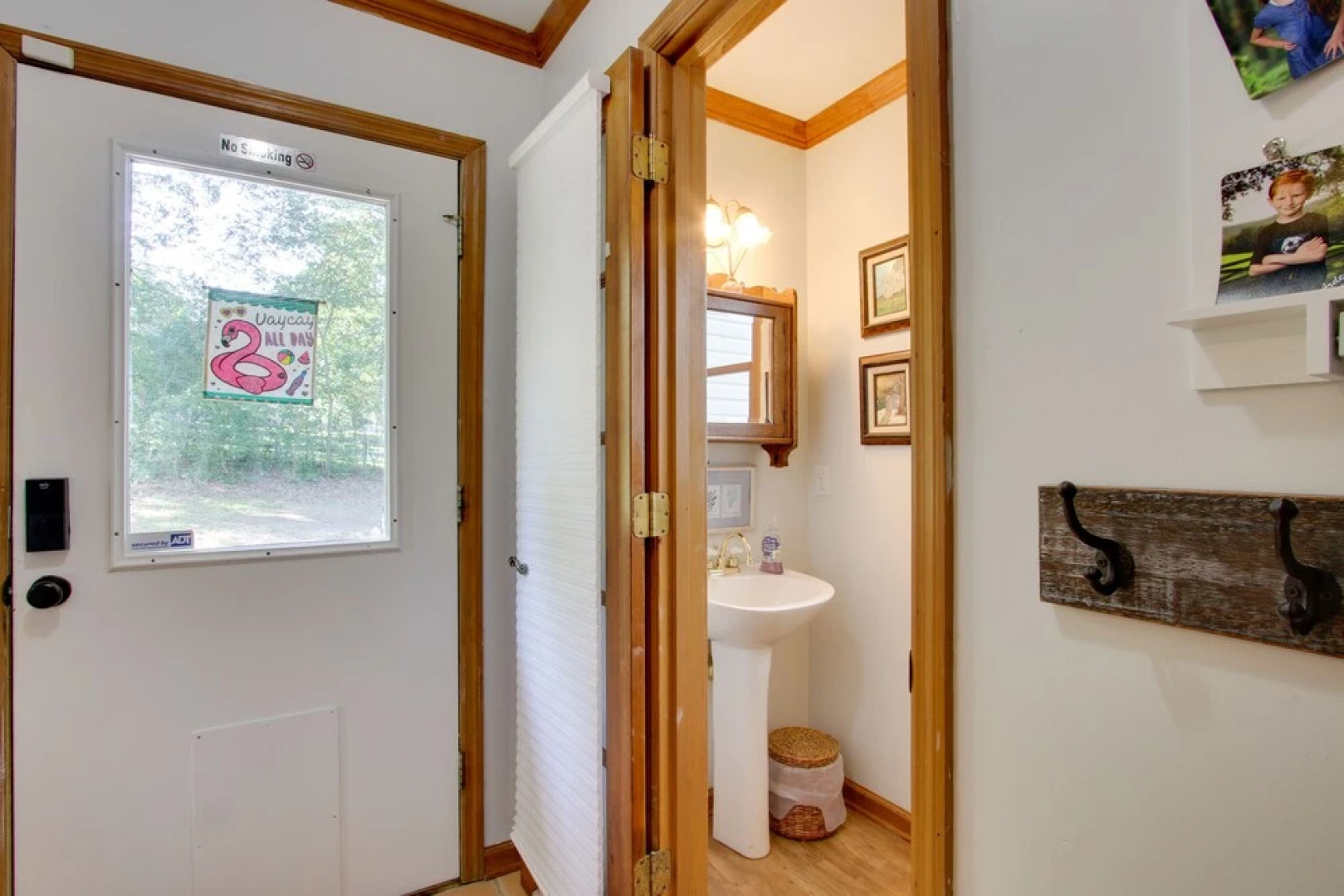 Waterfront Home Near Wilson Lake w/ Covered Porch!