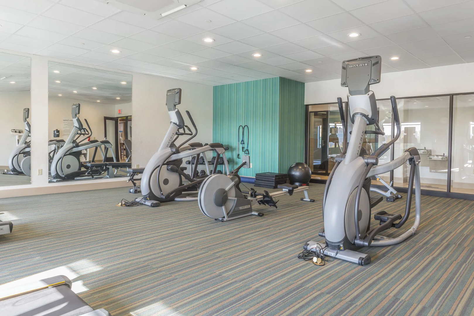 Holiday Inn Express & Suites Clarion