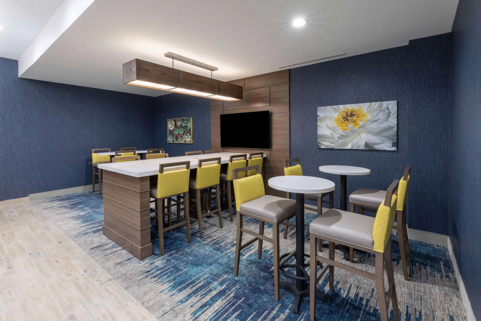 La Quinta Inn & Suites by Wyndham Round Rock East