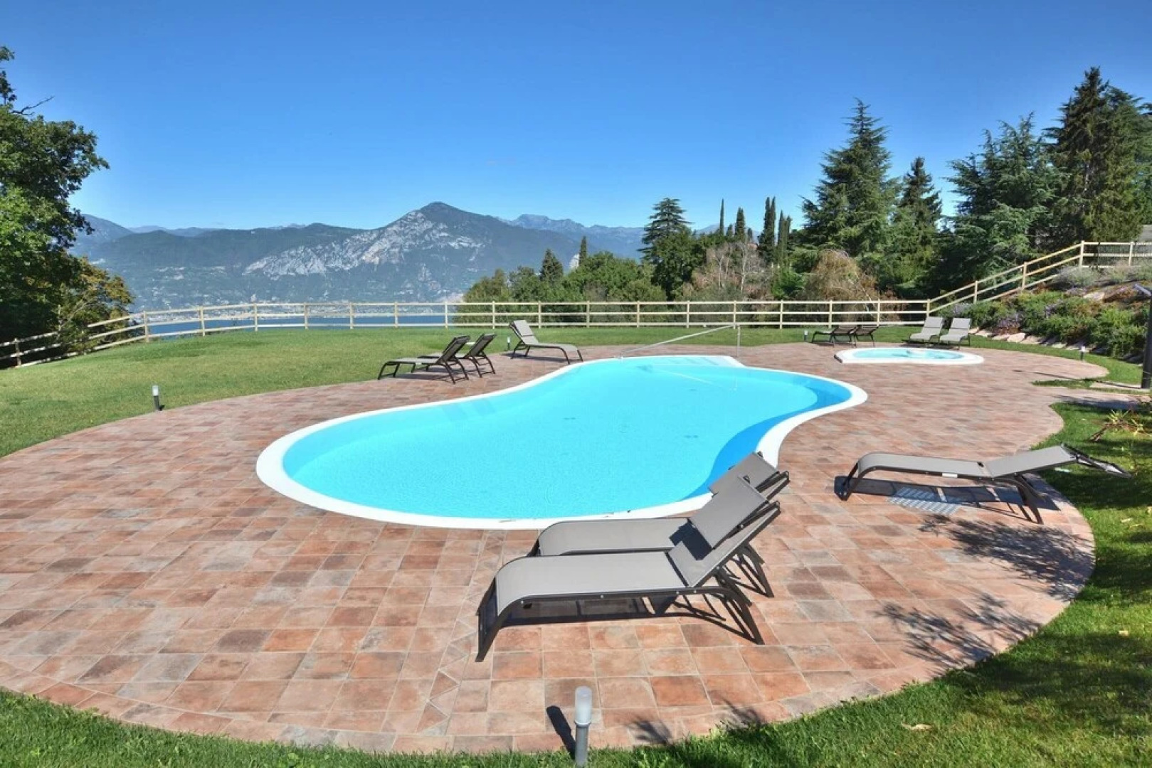 Borgo Montagna in San Zeno di Montagna