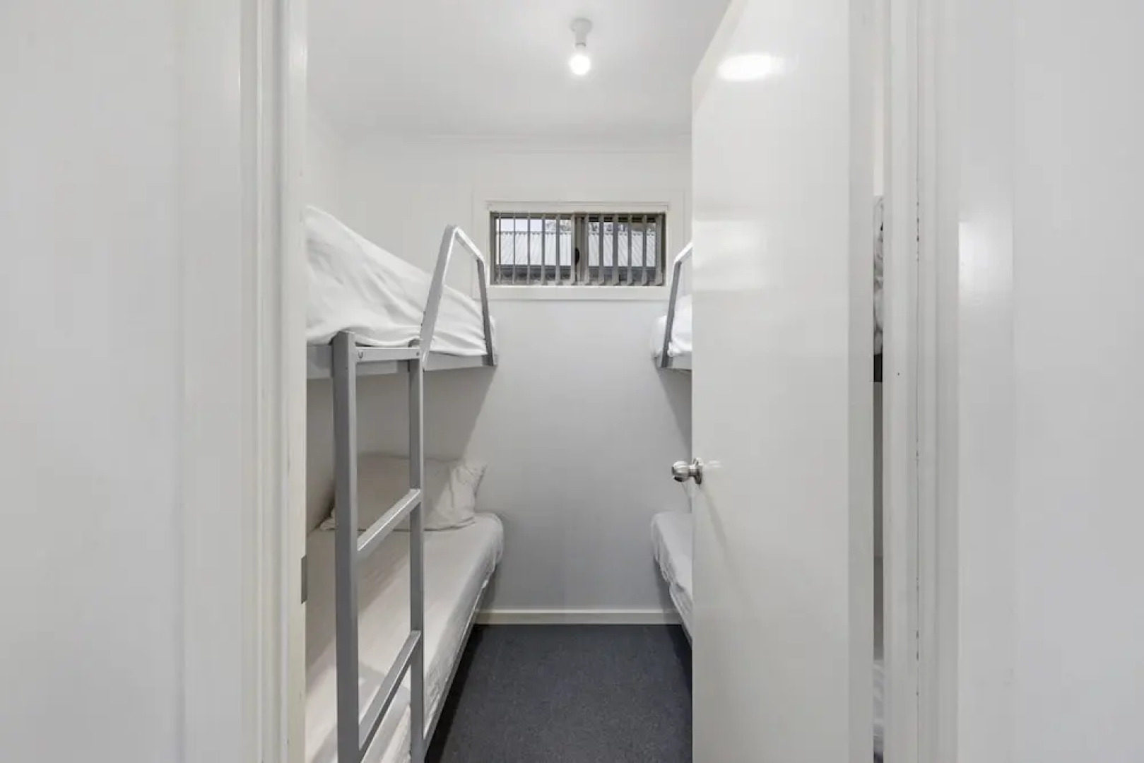 Costello Hotels - Moonta Bay Cabins