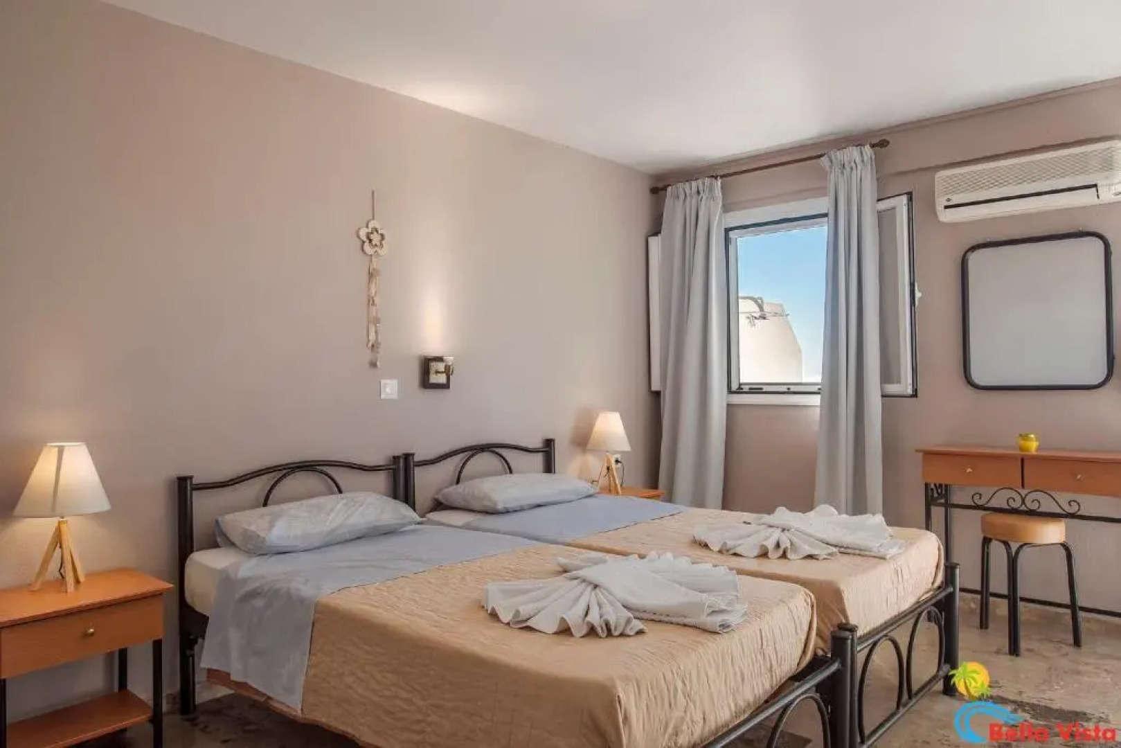 Bella Vista Apartments