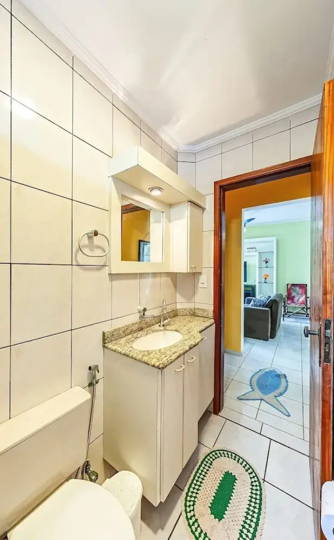 Apto em Mongaguá Prédio frente mar