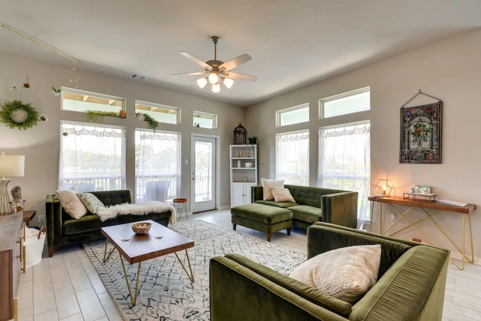 La Porte Home w/ Balconies: Walk to Beach!