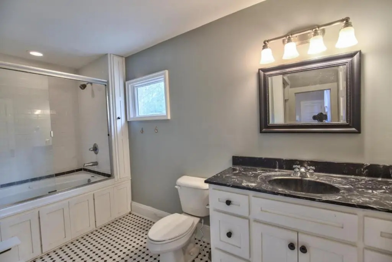 Classic/Modern Downtown Home