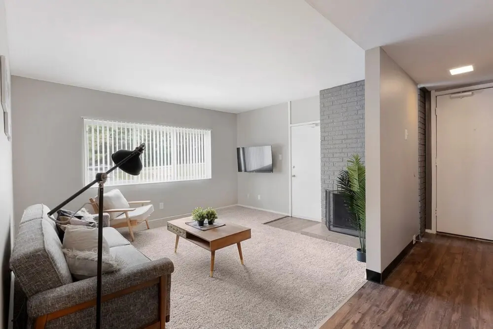 The Relaxing Lakeside Suites