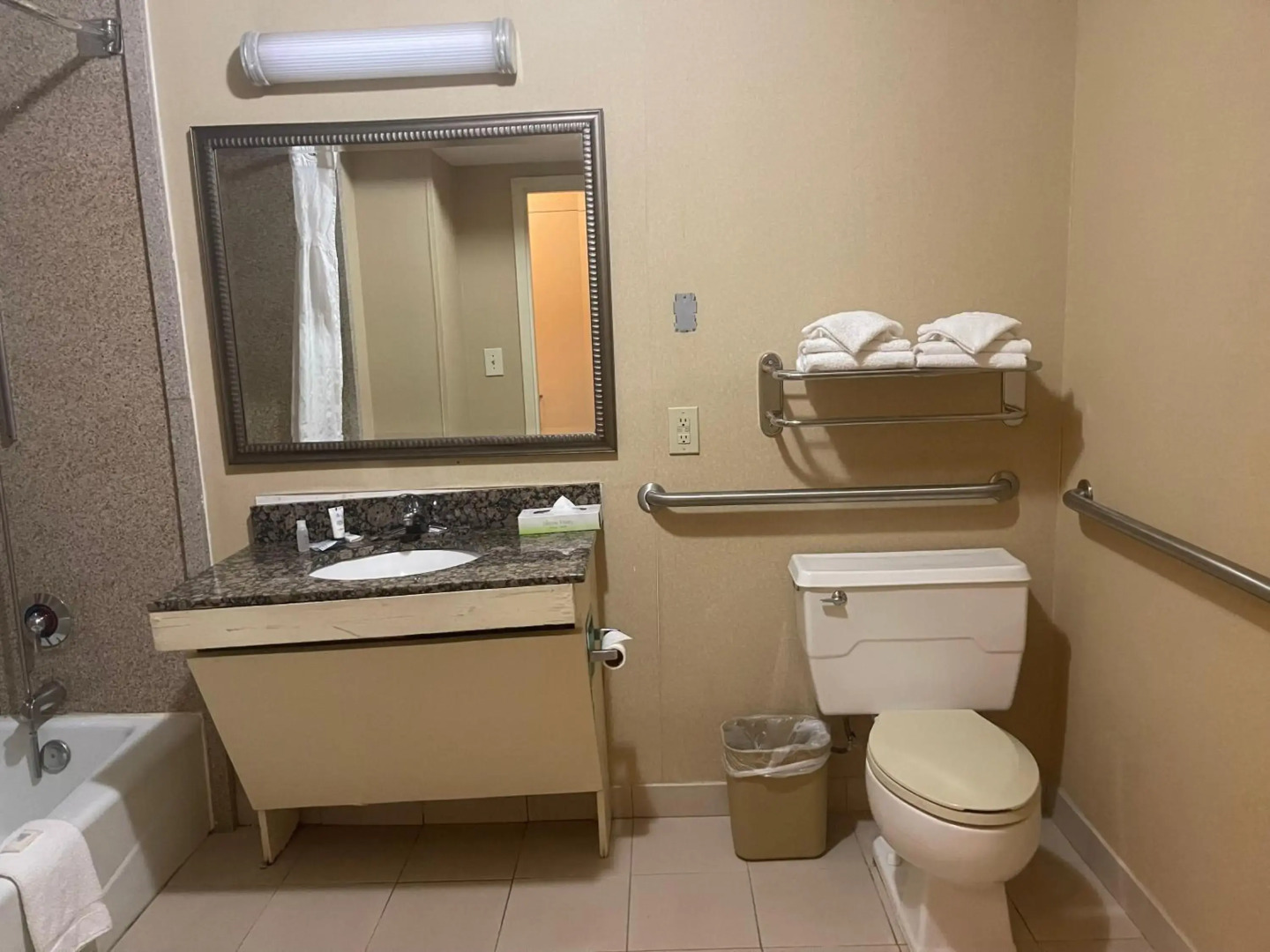 Budgetel Inn & Suites Atlanta