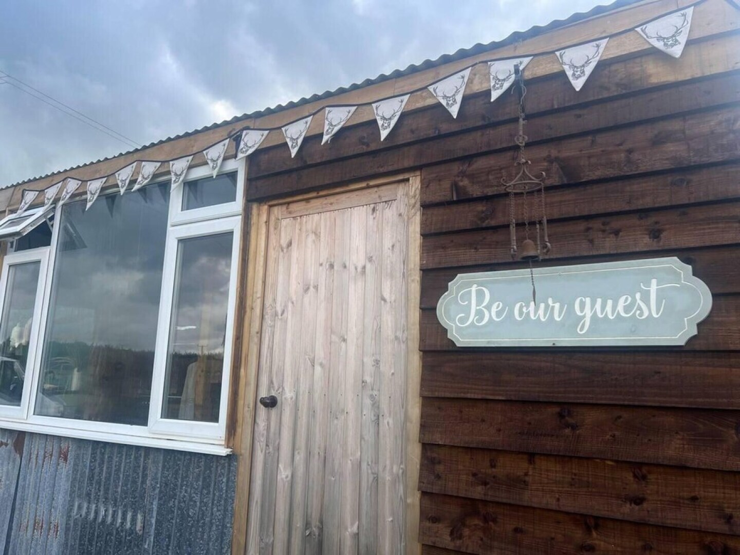 Bridie Rose - hot tub Extra Charge Exotic Animals