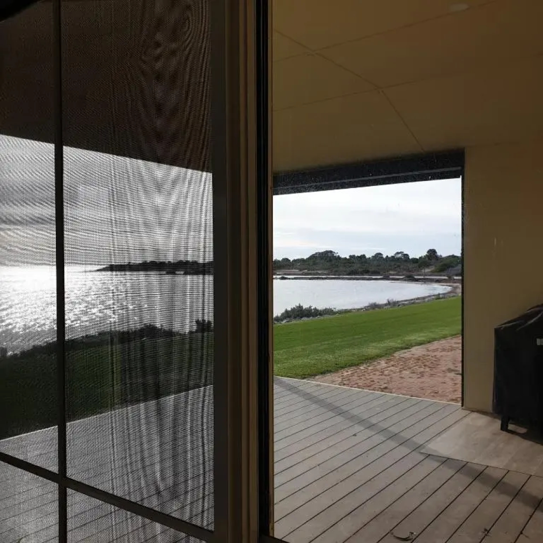 Blue Seas - Beach Front Living