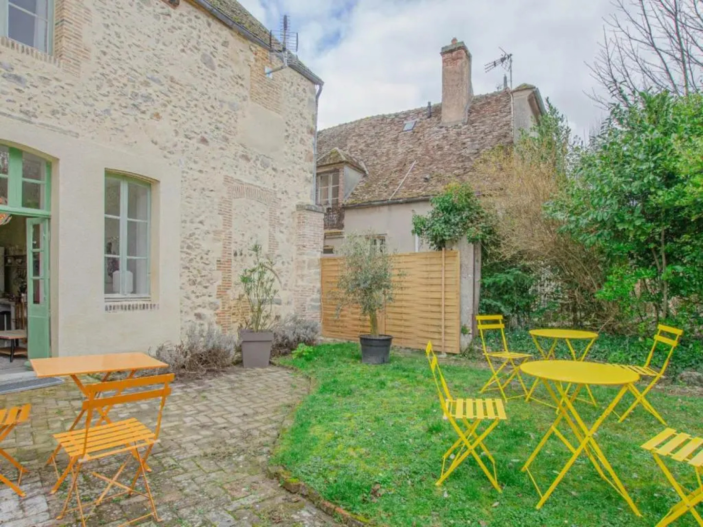 Gîte Villenauxe-la-Grande, 4 pièces, 6 personnes - FR-1-543-233