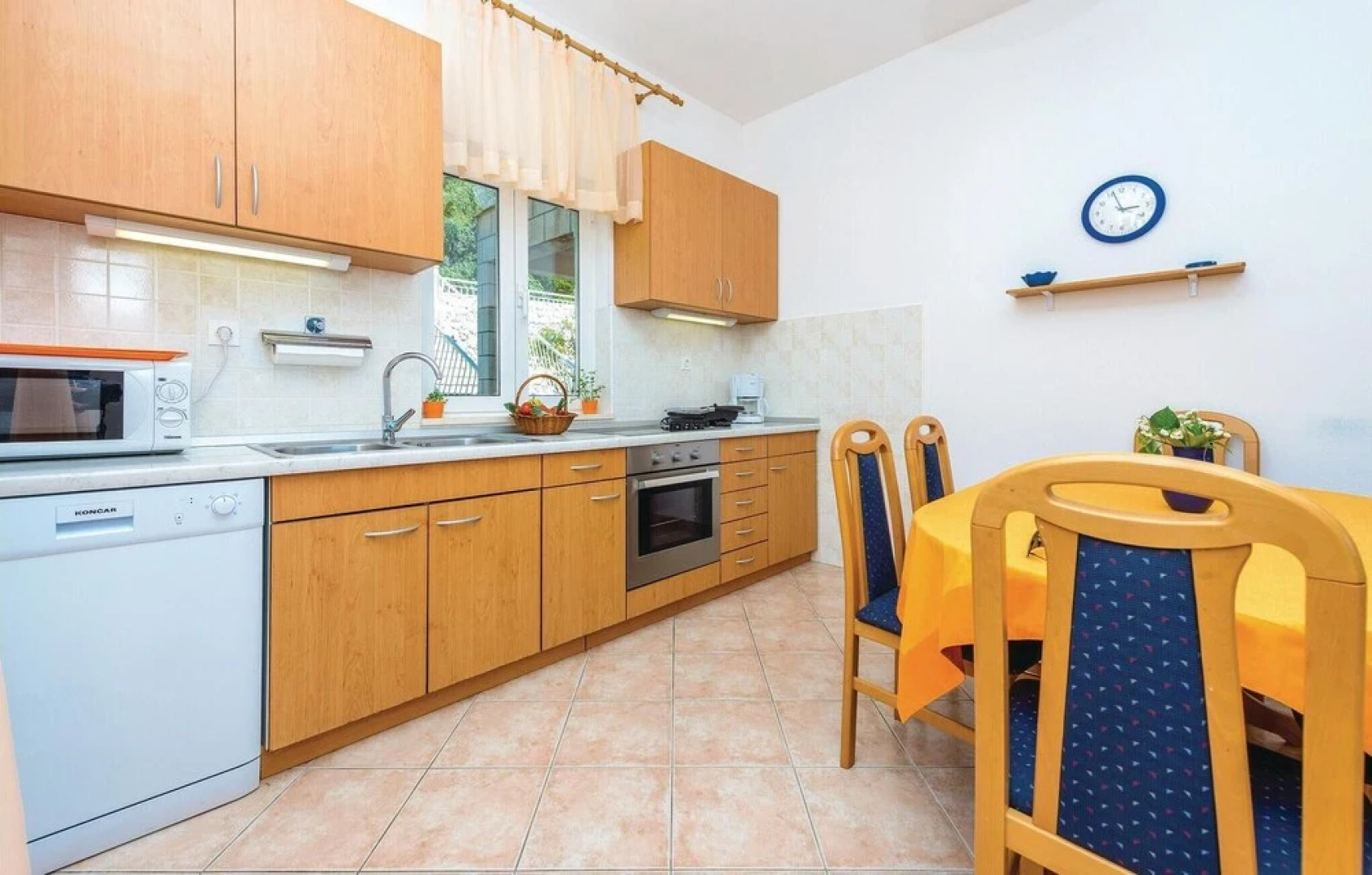 Awesome Home in Trsteno With Wifi and 7 Bedrooms