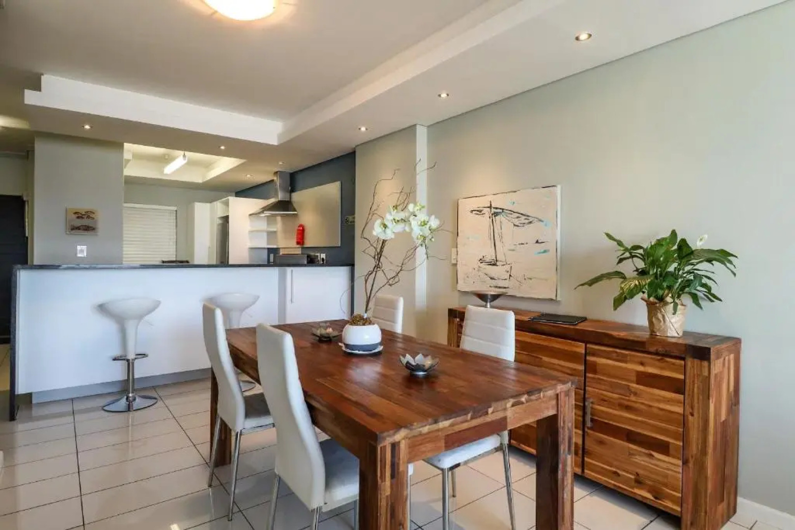 Отель Whale Coast All-Suite-Hotel