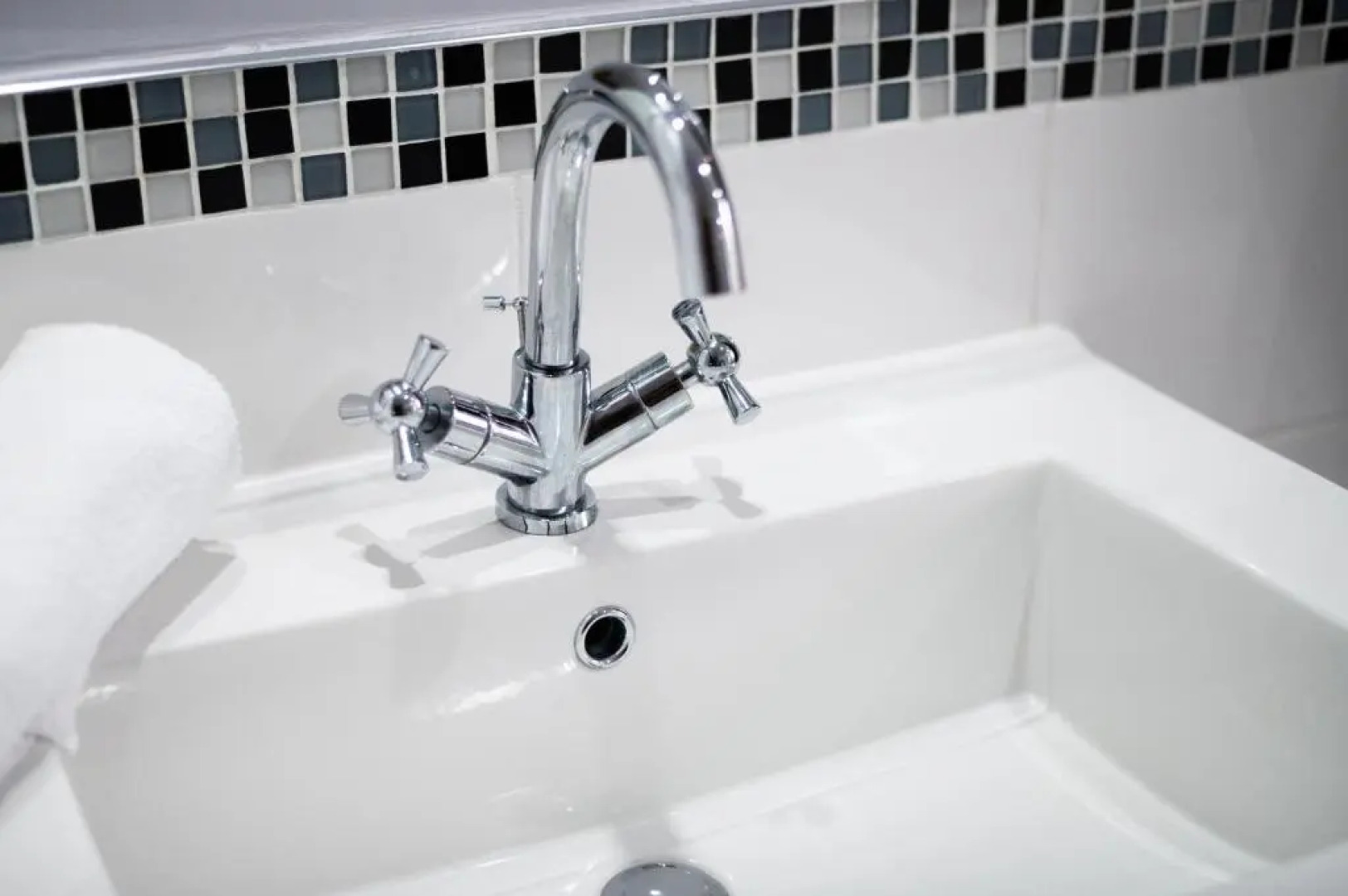 Cosy 2 bed - with relaxing garden!