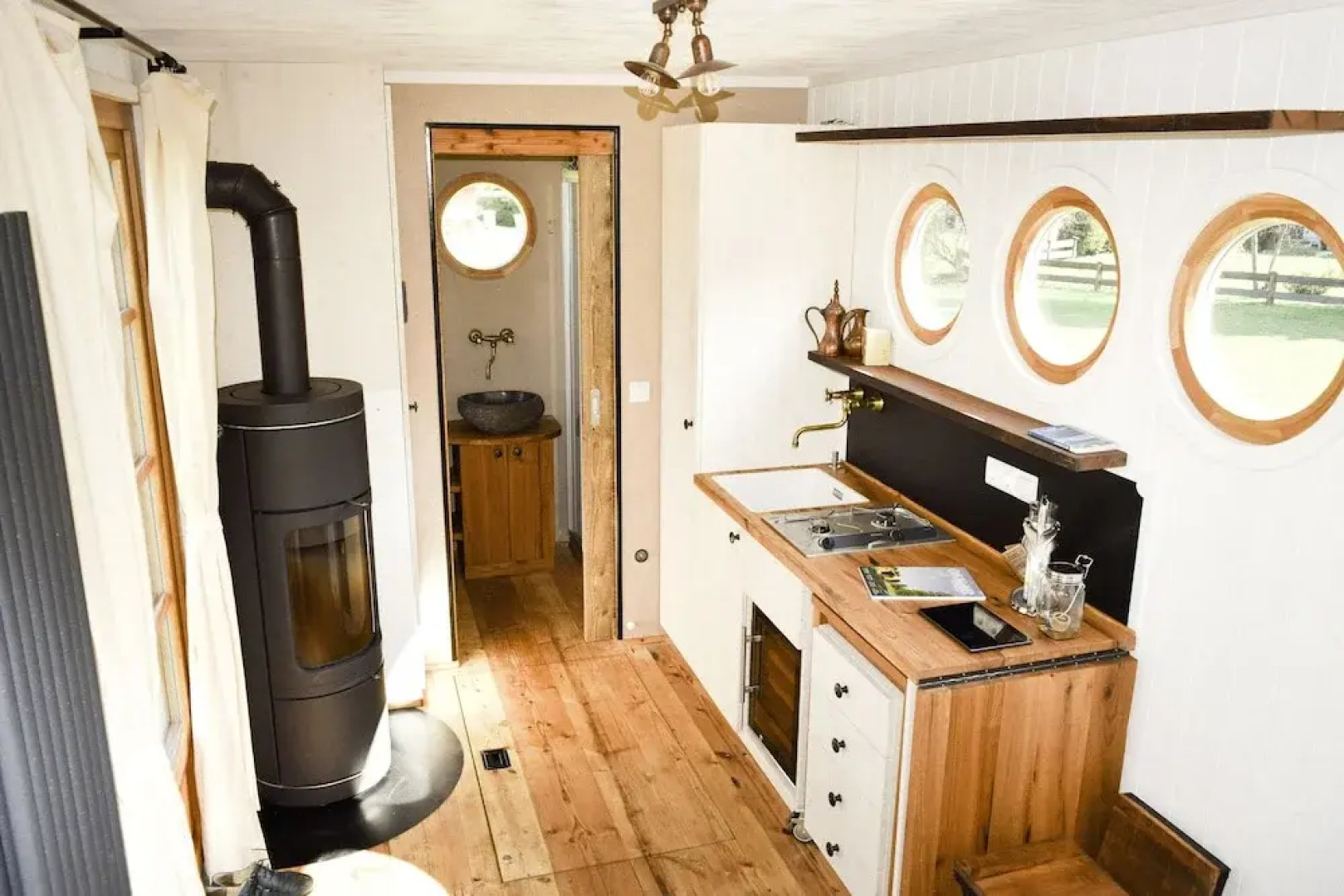 Almwagen Max am Tegernsee