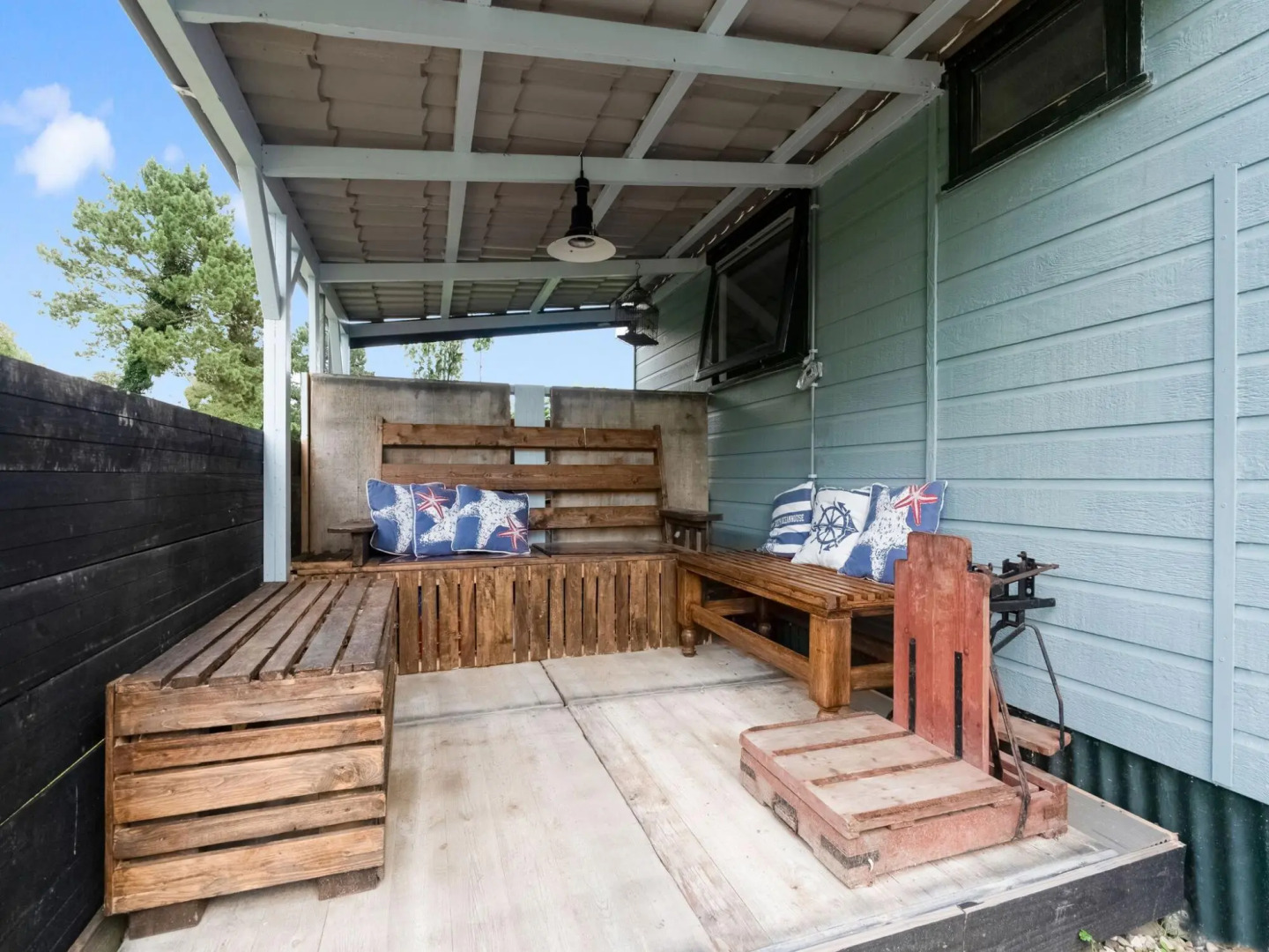 Idyllic Holiday Home in Ooltgensplaat With Private Terrace