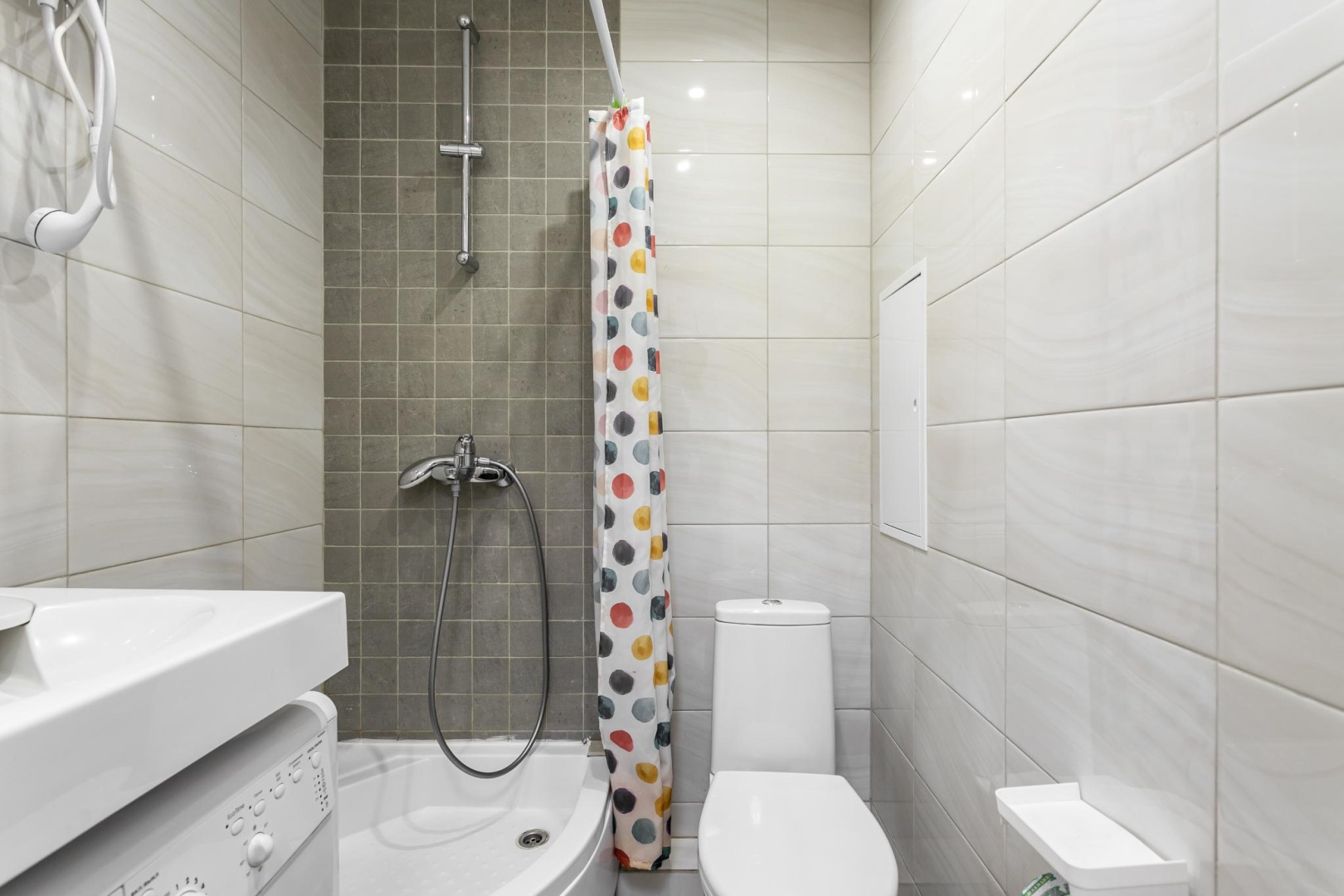 Home apartments (Хоум апартментс)