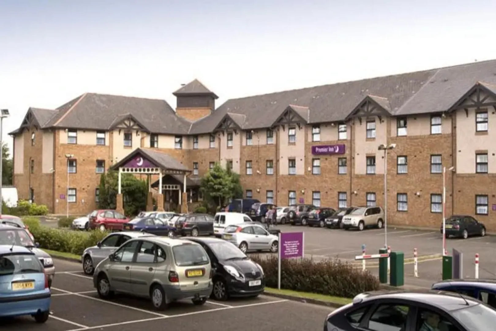 Premier Inn Glasgow Airport