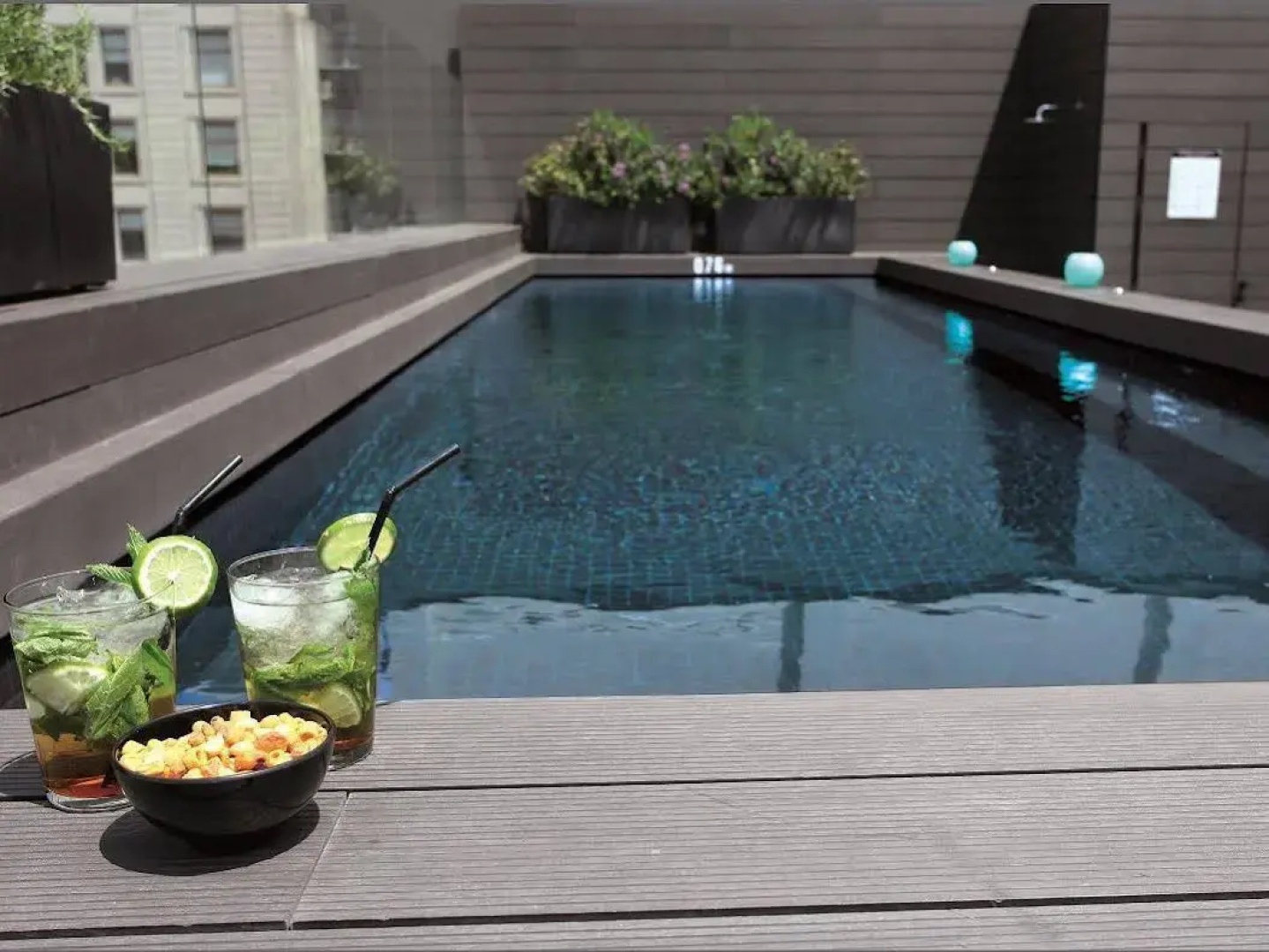 Gallery Hotel