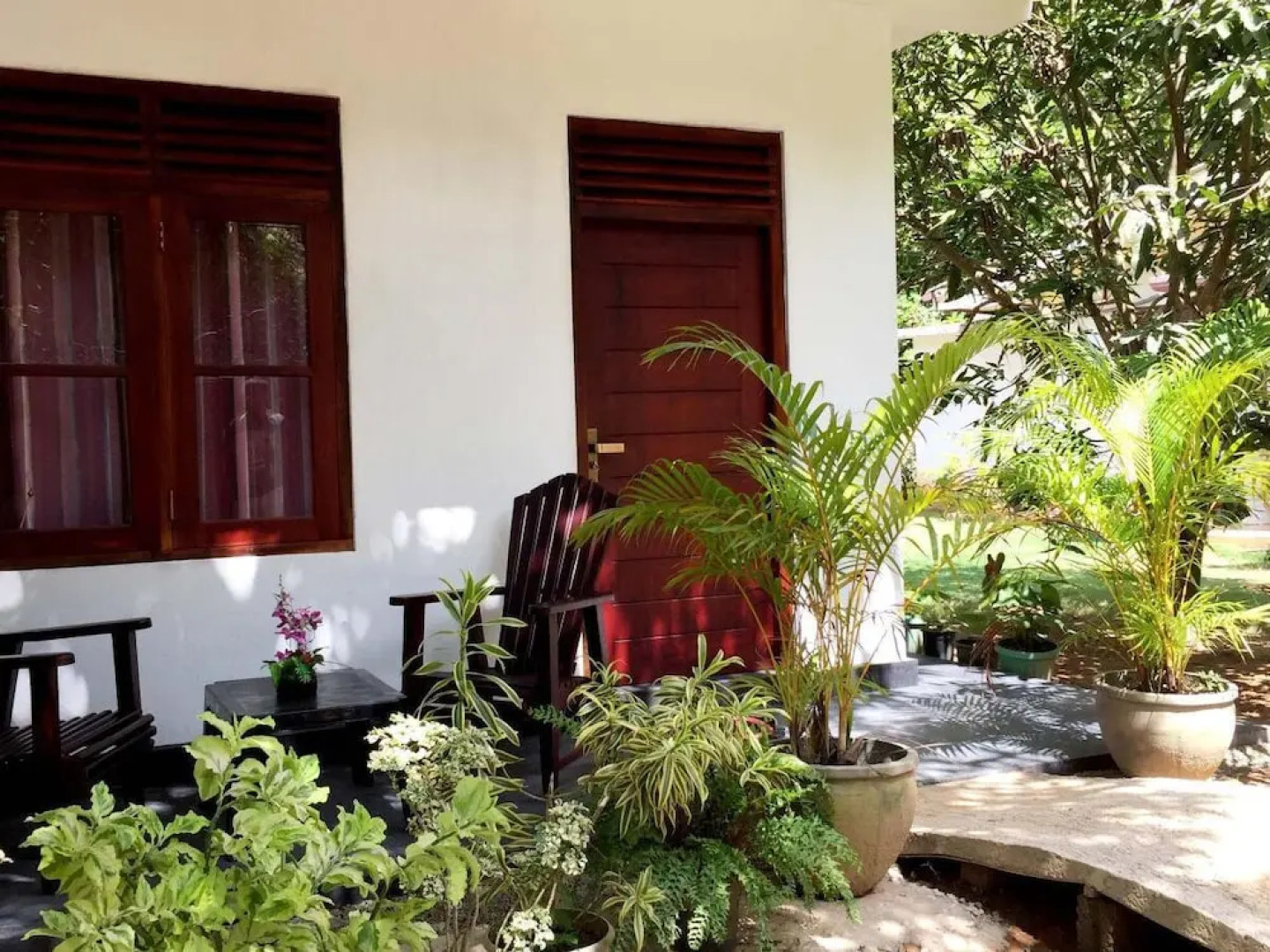 Damith Tourist Inn