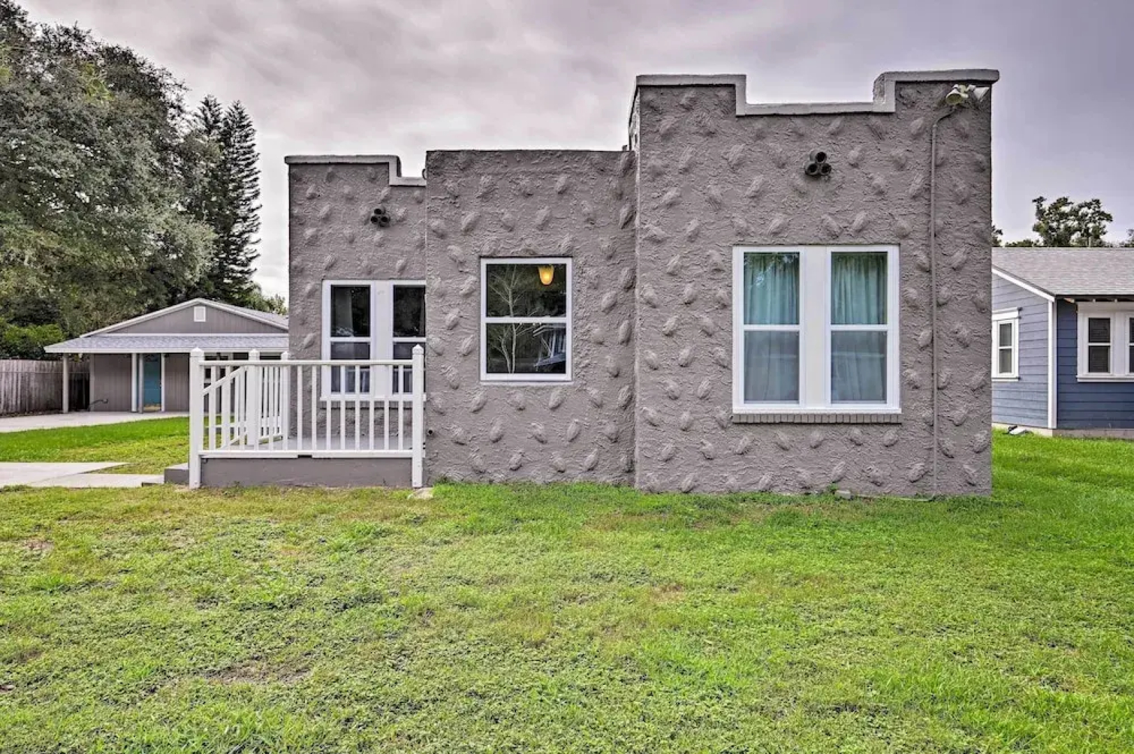 Walk to Dtwn: Winter Garden Home w/ Patio