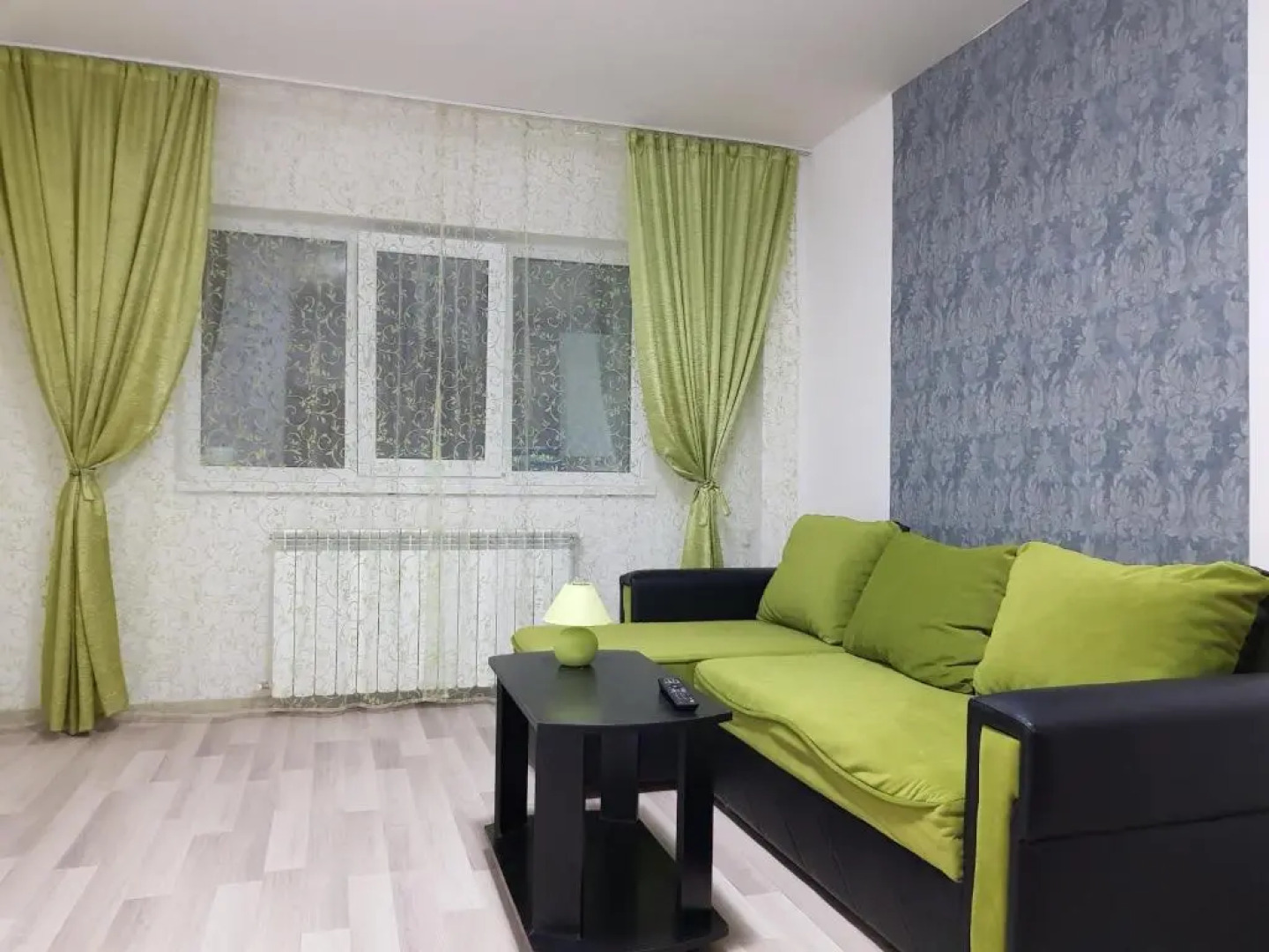 Navodari ap cu 3 cam decomandat la parter cu 2 intrări separate