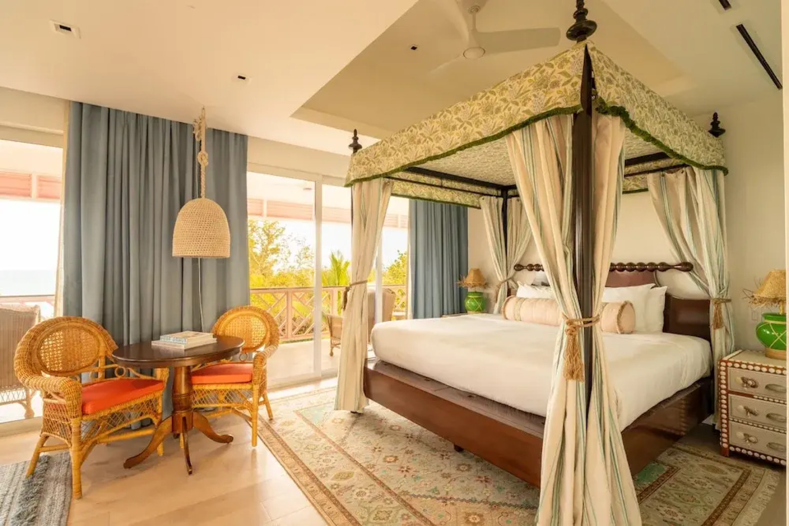 Private Pool Villa at Coral Sands Steps to Pink Sand Beach & Resort Amenities