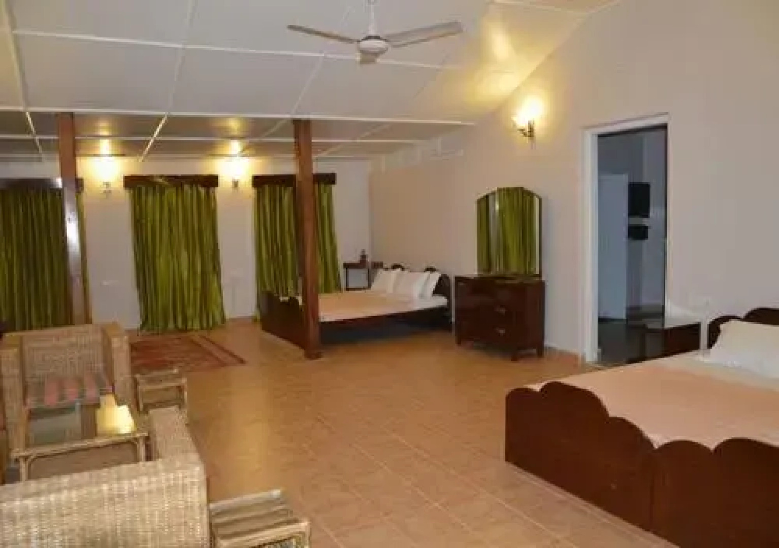 Nya Sylee Director's Bungalow