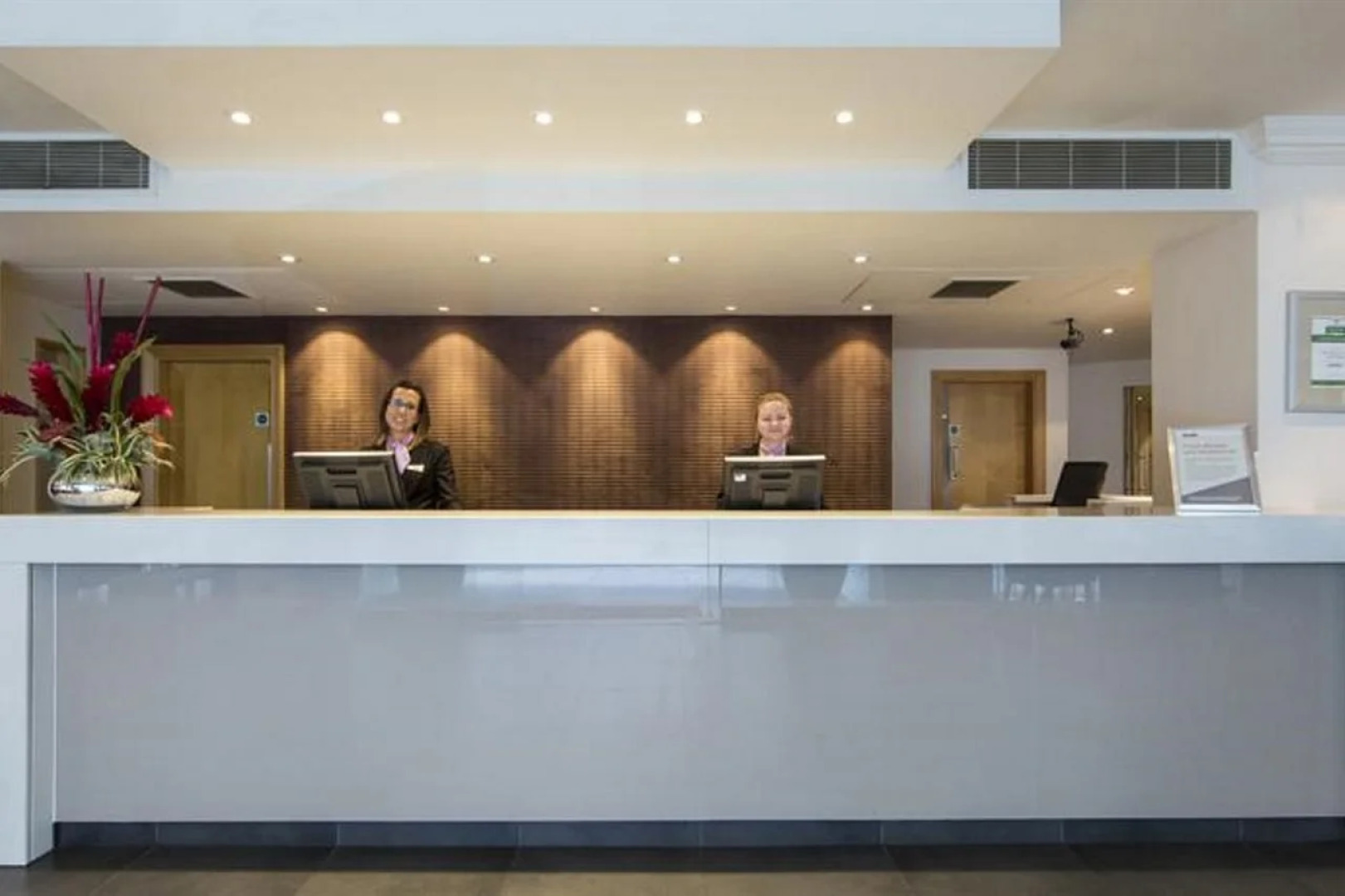 Thistle Trafalgar Square Hotel