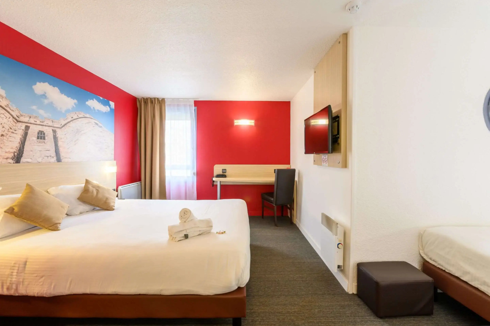 Brit Hotel Confort CAMBRAI