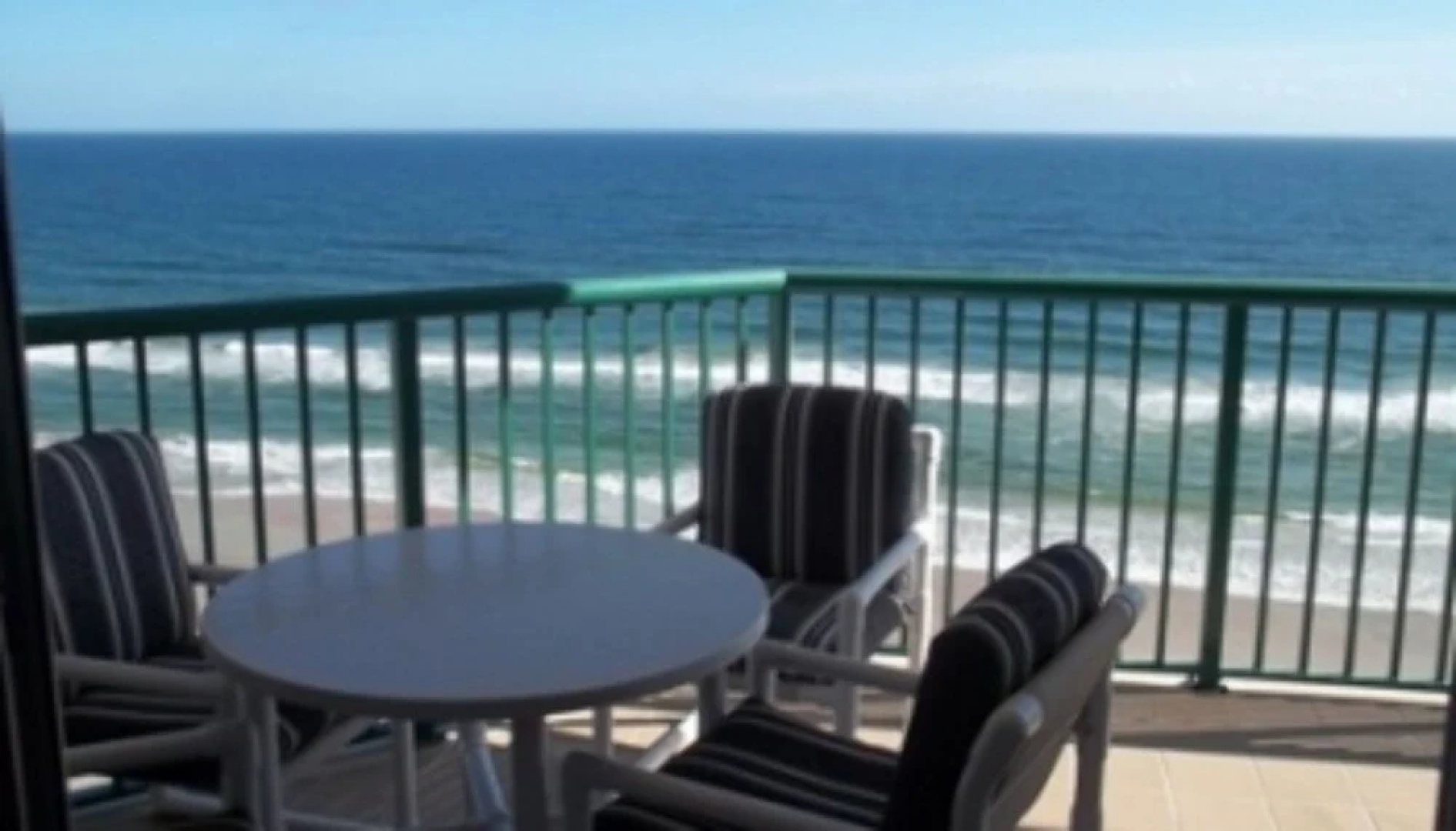 Great ocean views - 2 BR 2 BA - Di Mucci Twin Towers 1207