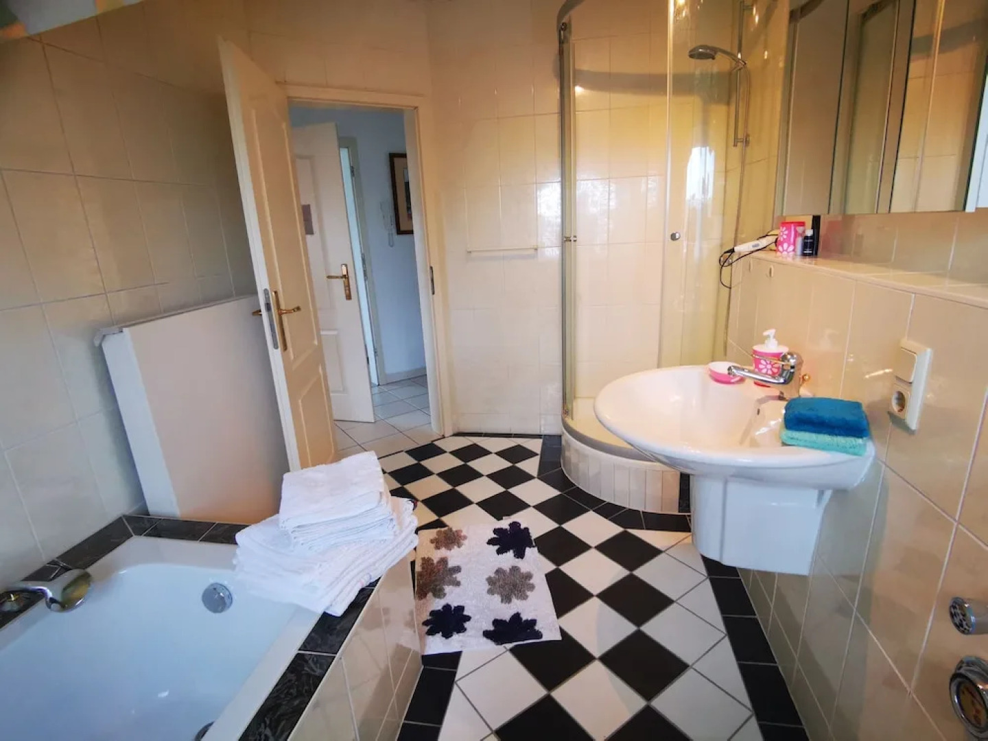 2 Schlafzimmer Nähe Uniklinik Homburg