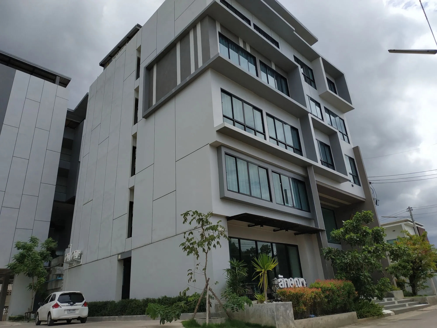 Luxsna Residence