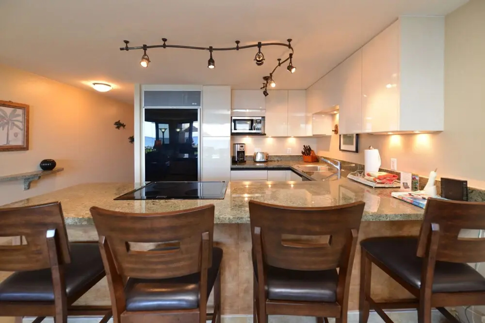 Kaleialoha #114 1 Bedroom 1 Bathroom Condo by Redawning