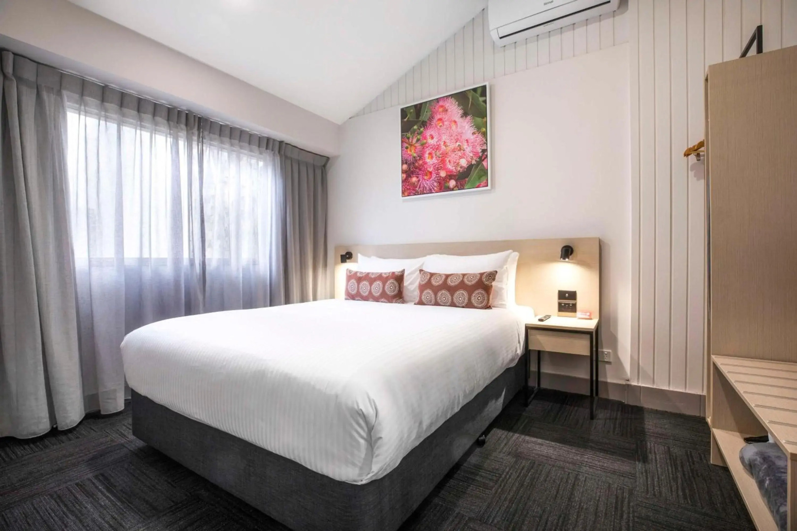 Nightcap at Ferntree Gully Hotel Motel