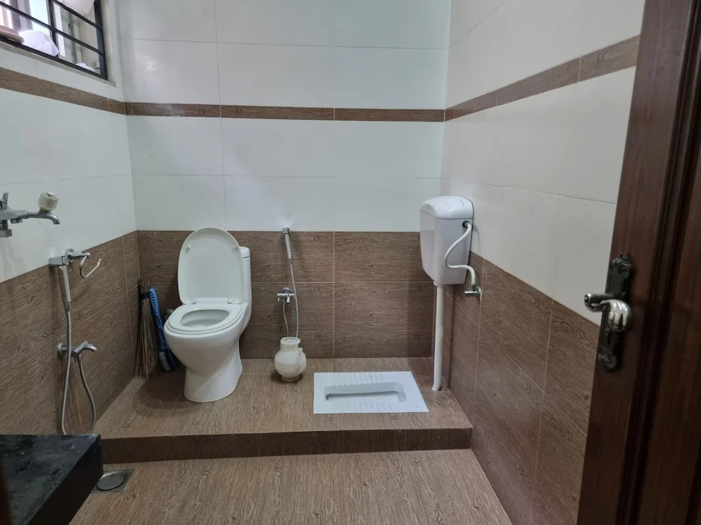 Impeccable 4-bed Villa in Gujrat