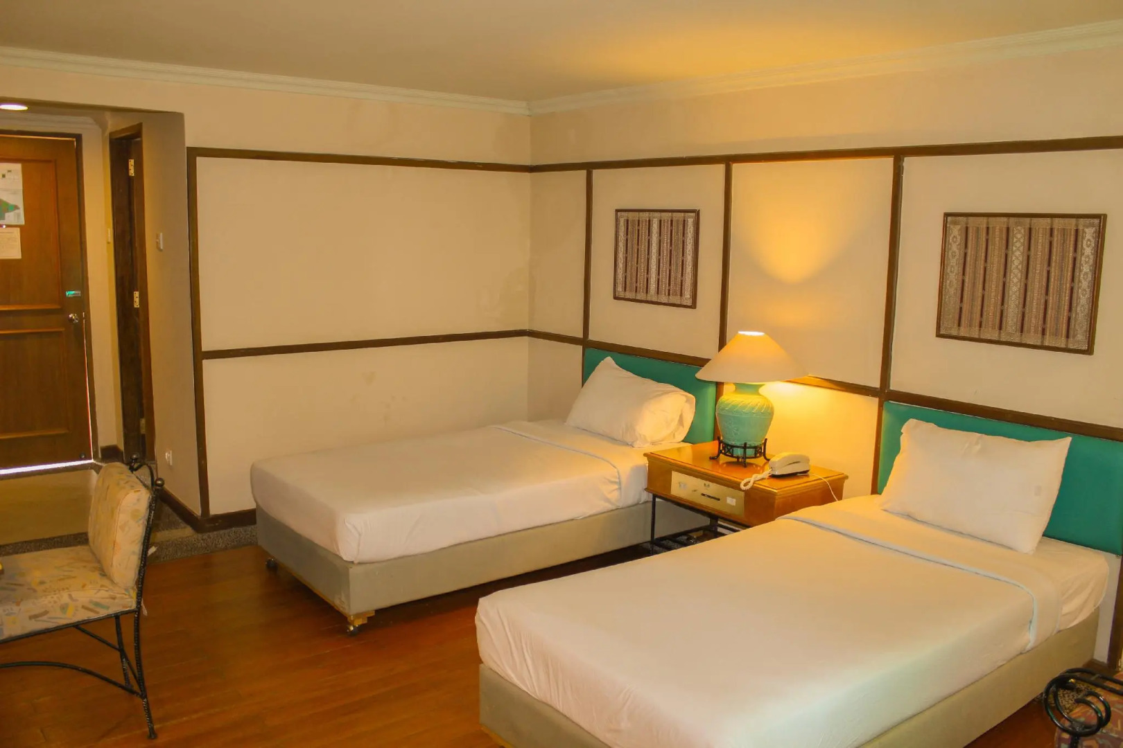 Parkside Nuansa Maninjau Resort