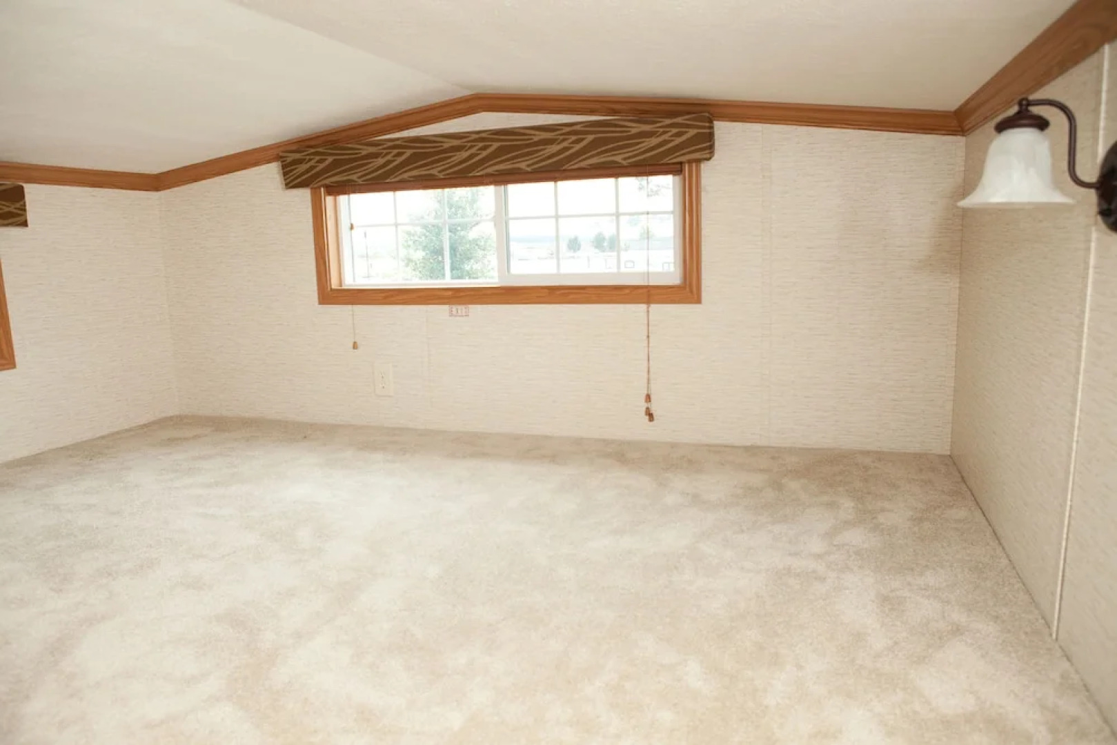 Sun Retreats New Point