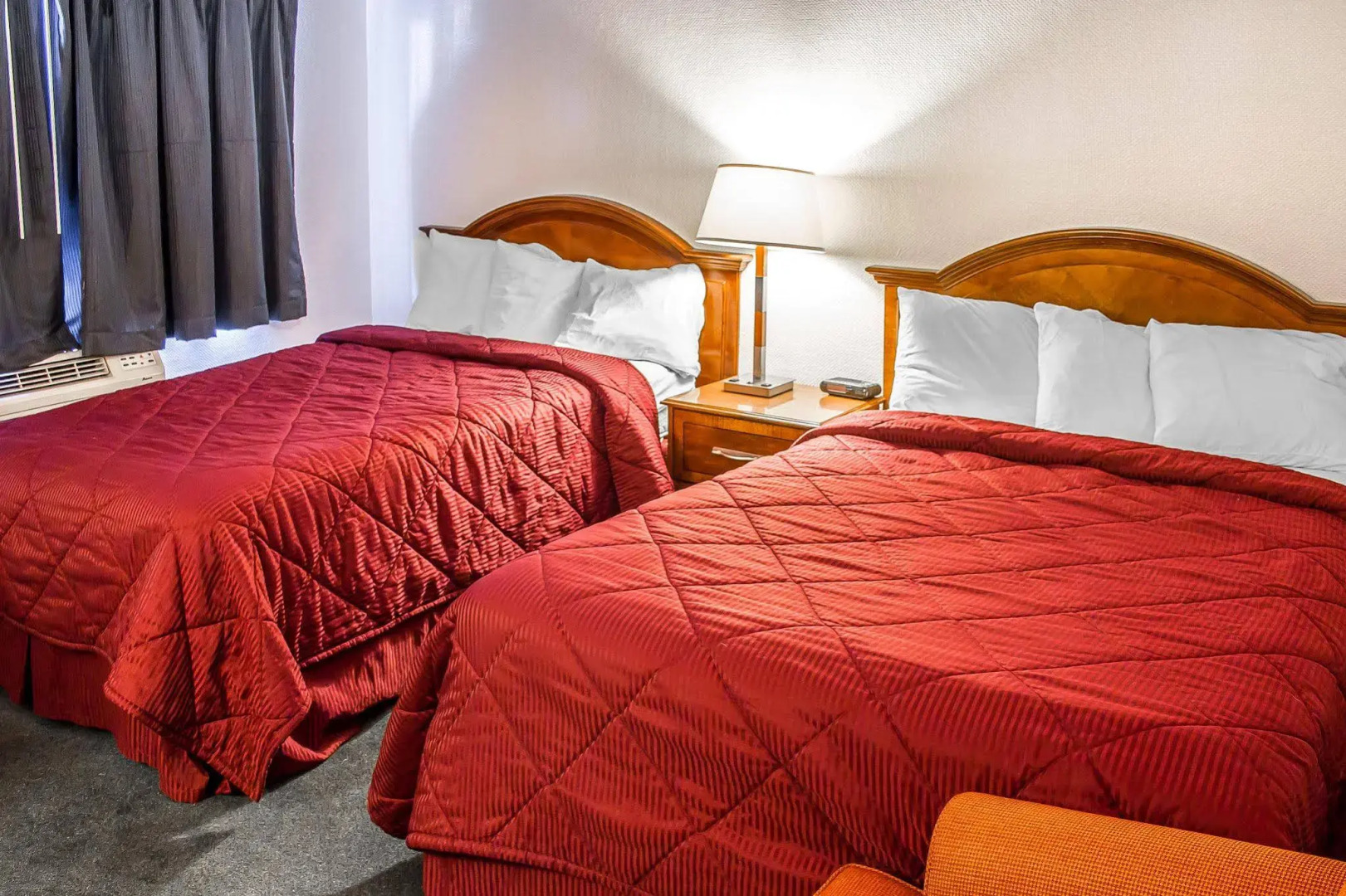 Rodeway Inn & Suites Roseburg