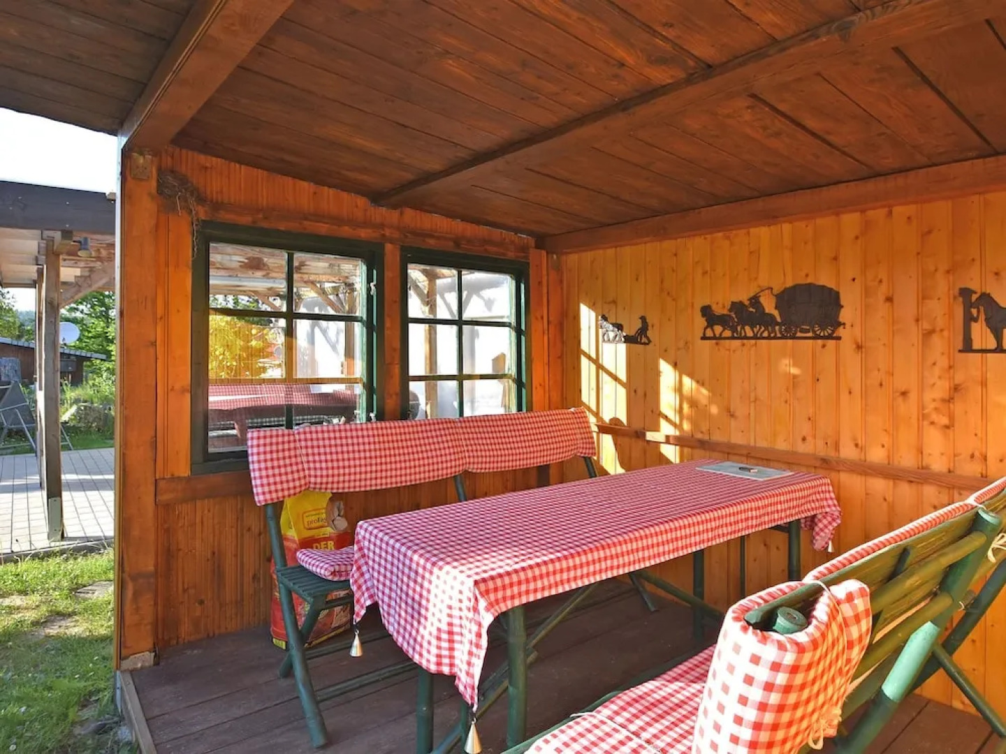 Modern Holiday Home in Güntersberge With Fish Pond