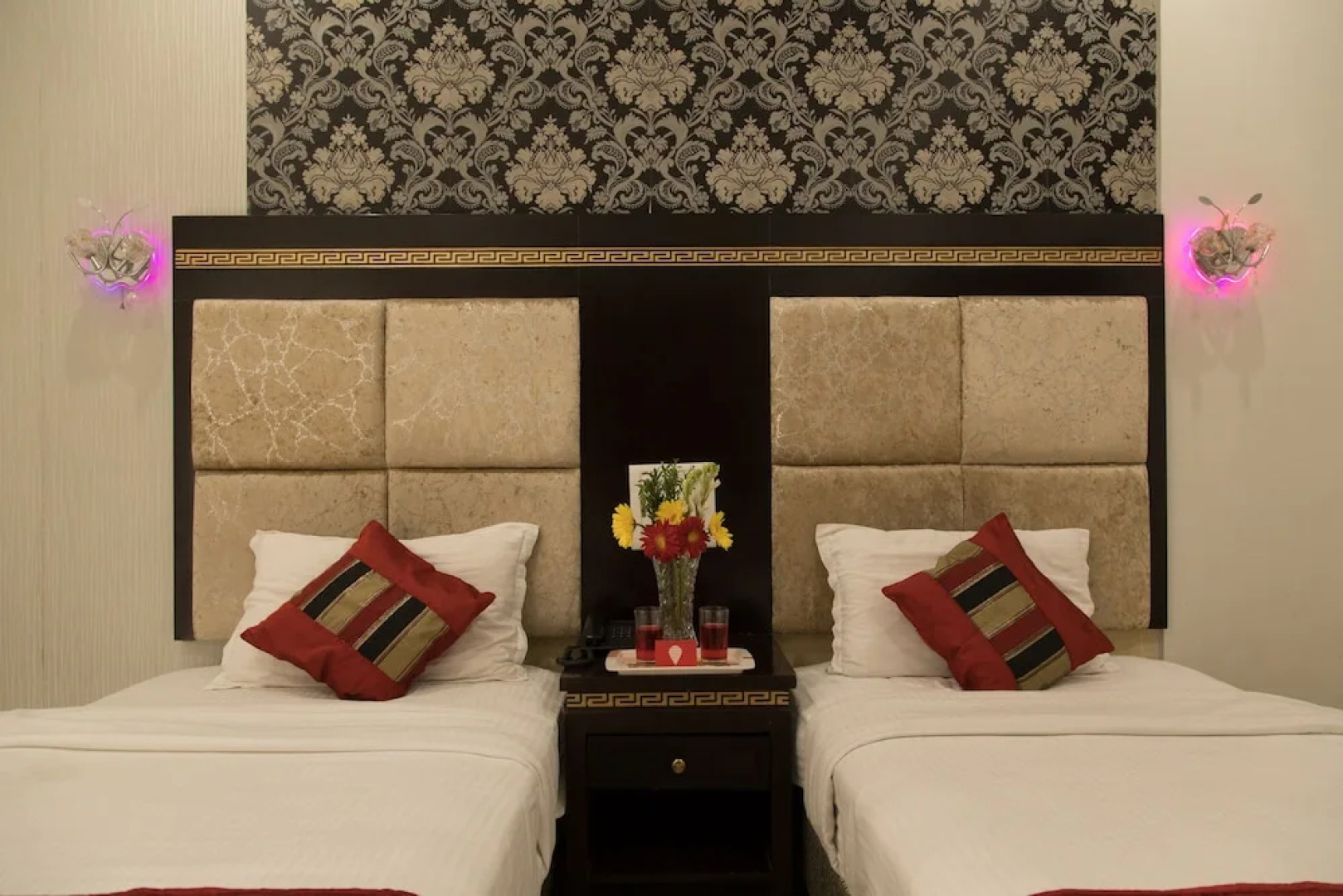 OYO Premium Nagpur C A Road