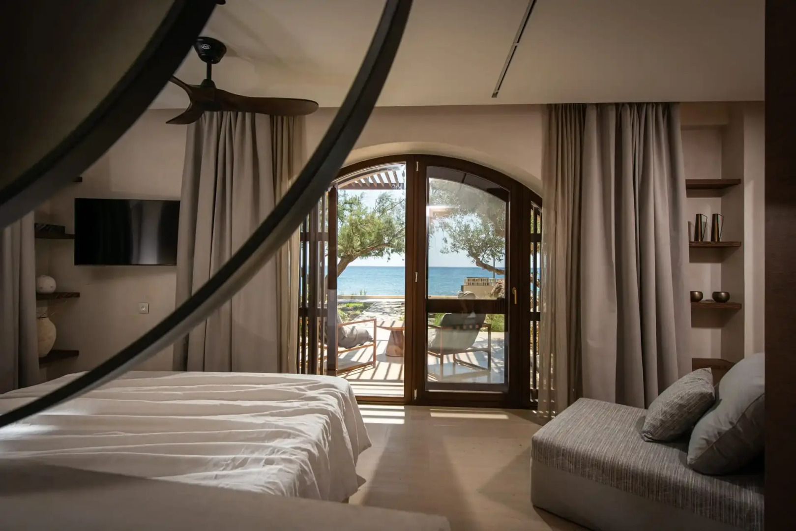 The Echo Of The Sea - Beachfront Luxury Villa