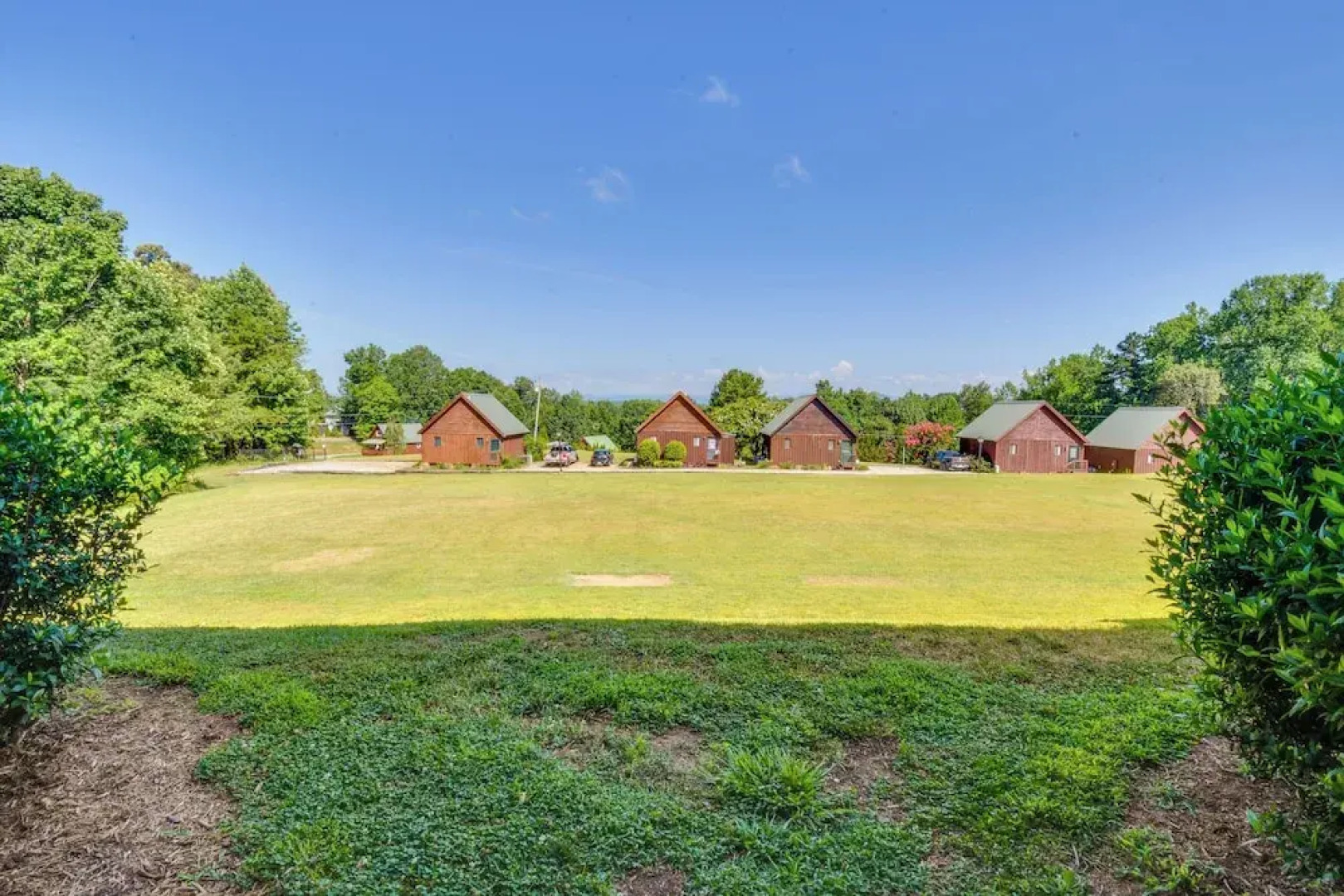 Scenic Outdoor Space: Lake Keowee Retreat!